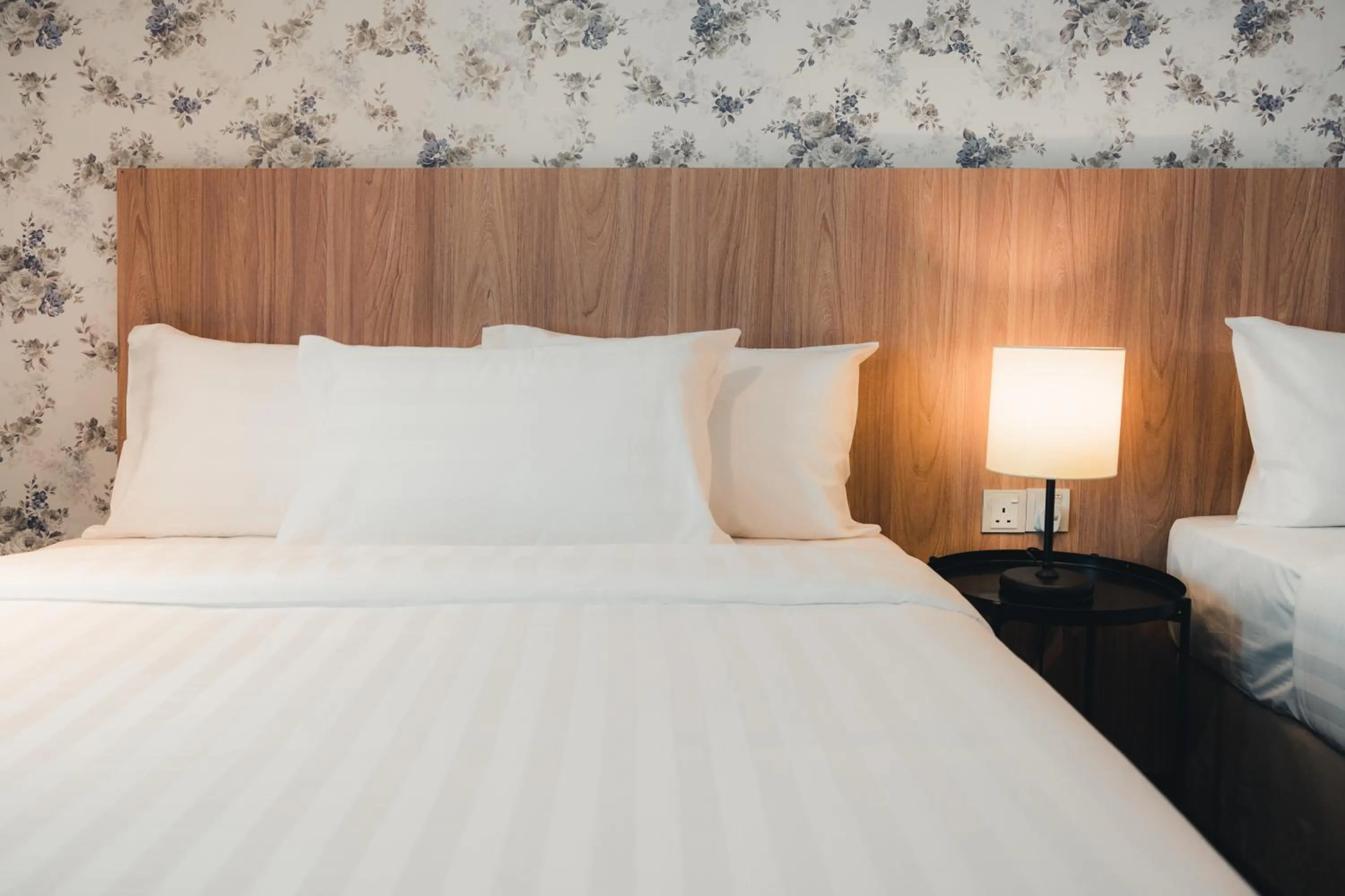 Bed in Le'venue Hotel