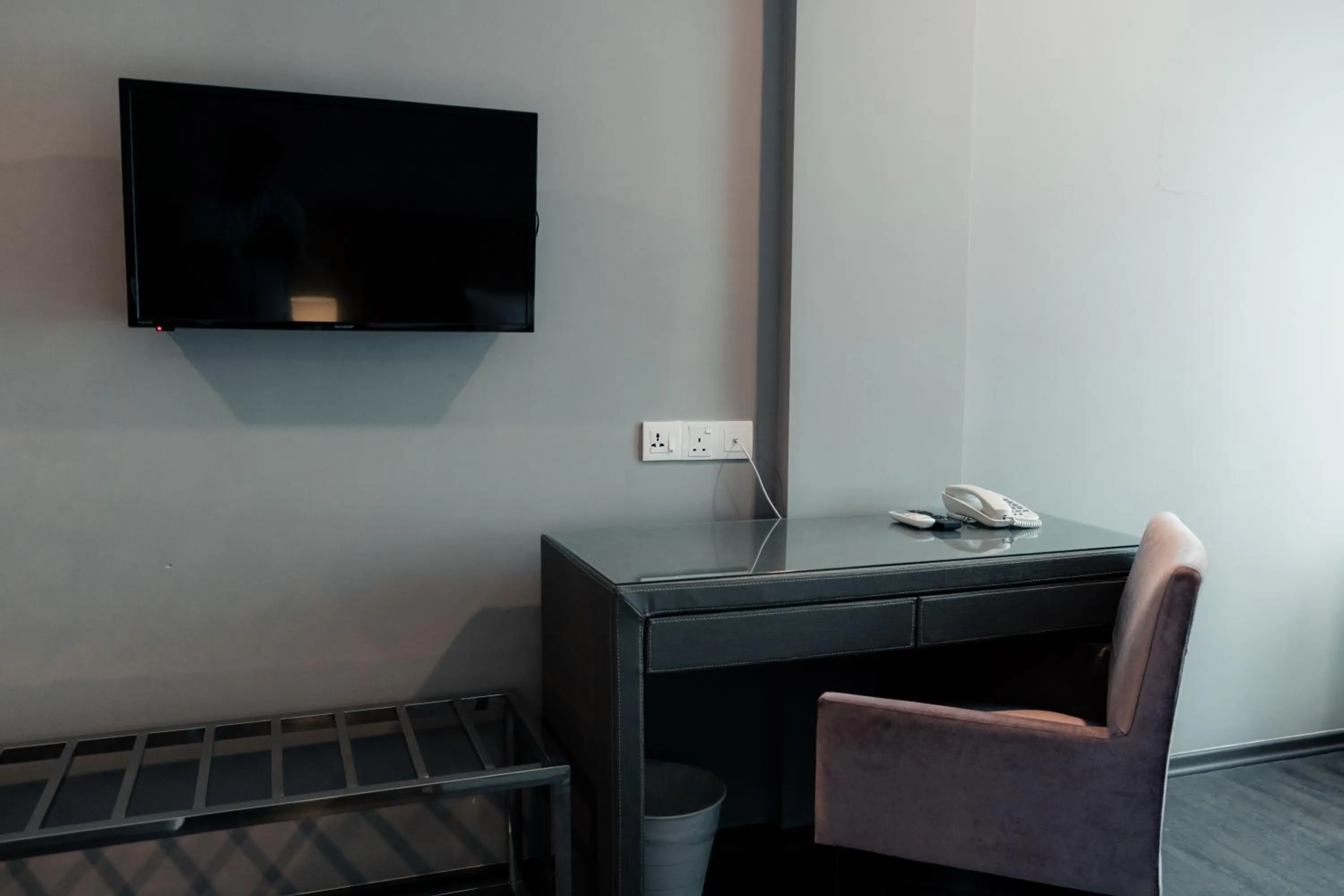TV and multimedia in Le'venue Hotel