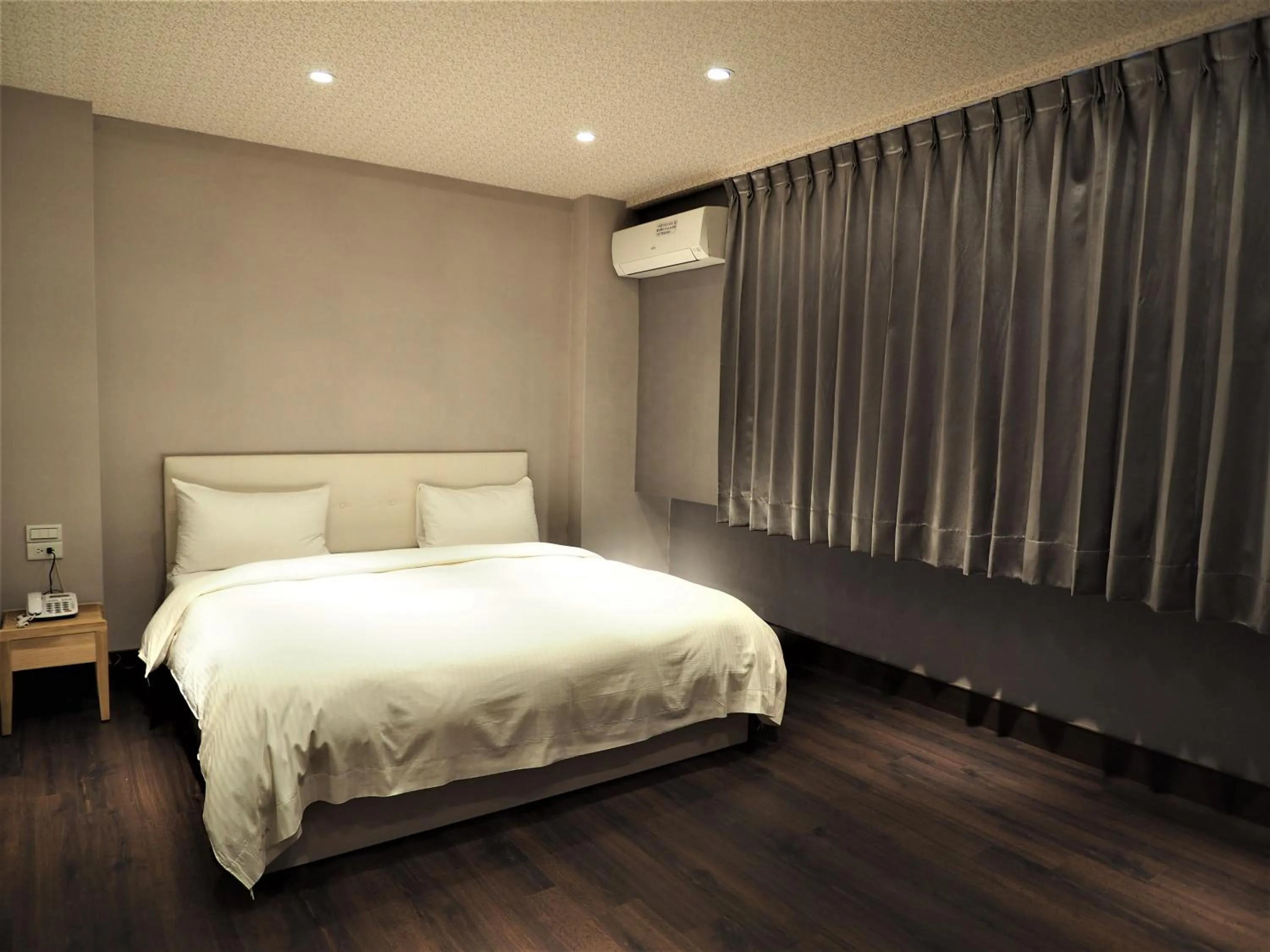 Bed in Day Chen Hotel