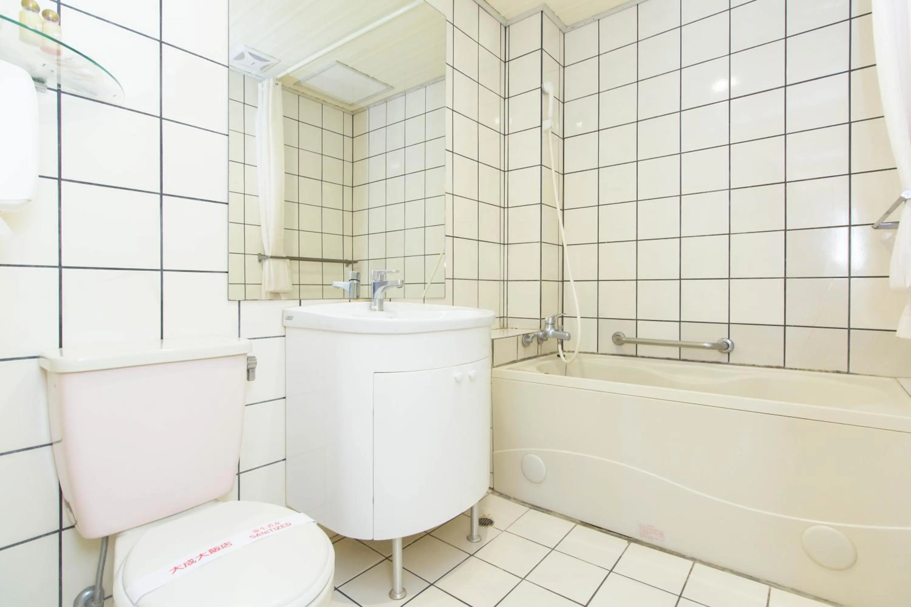 Bathroom in Day Chen Hotel