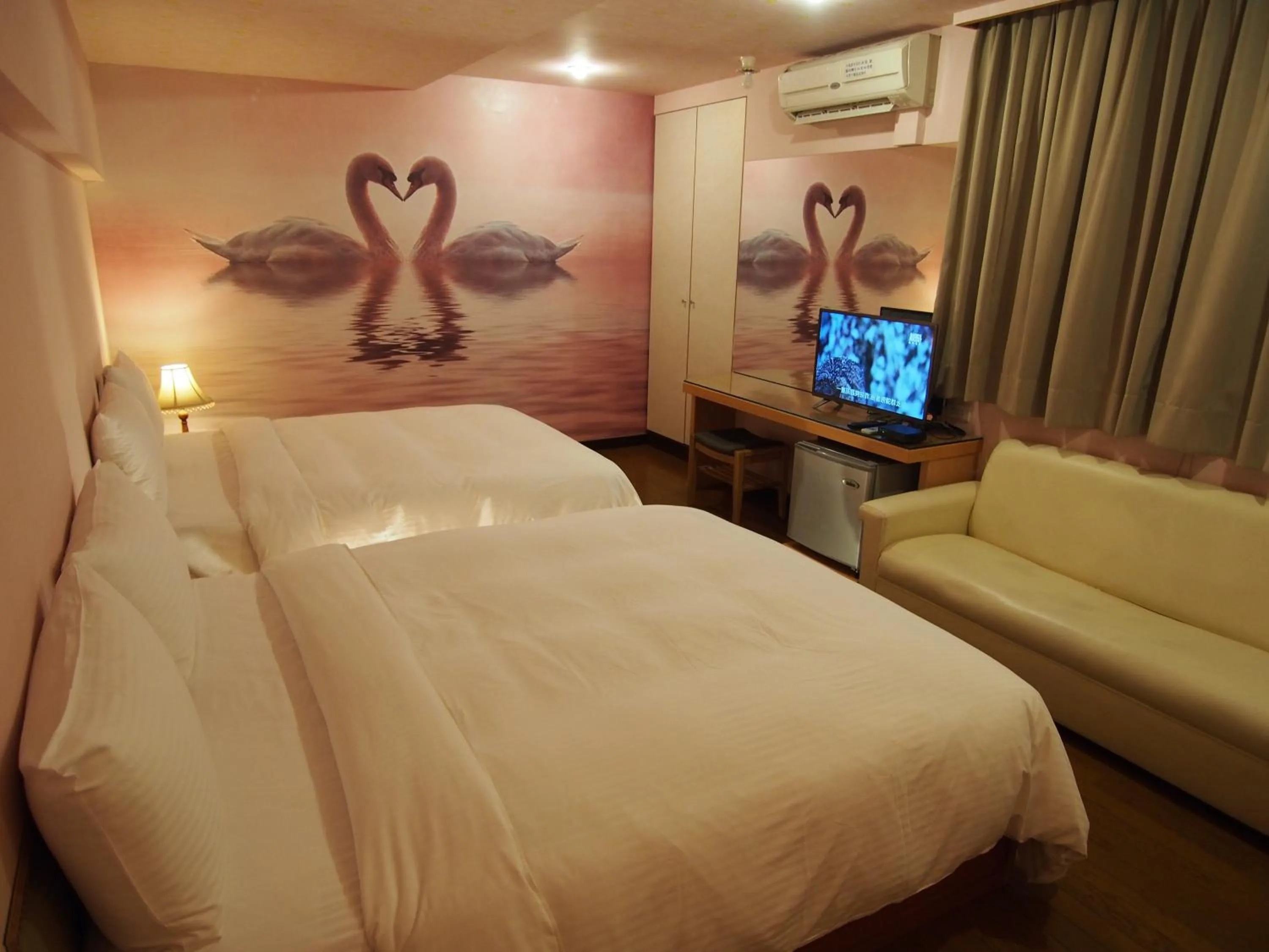 Bed in Day Chen Hotel