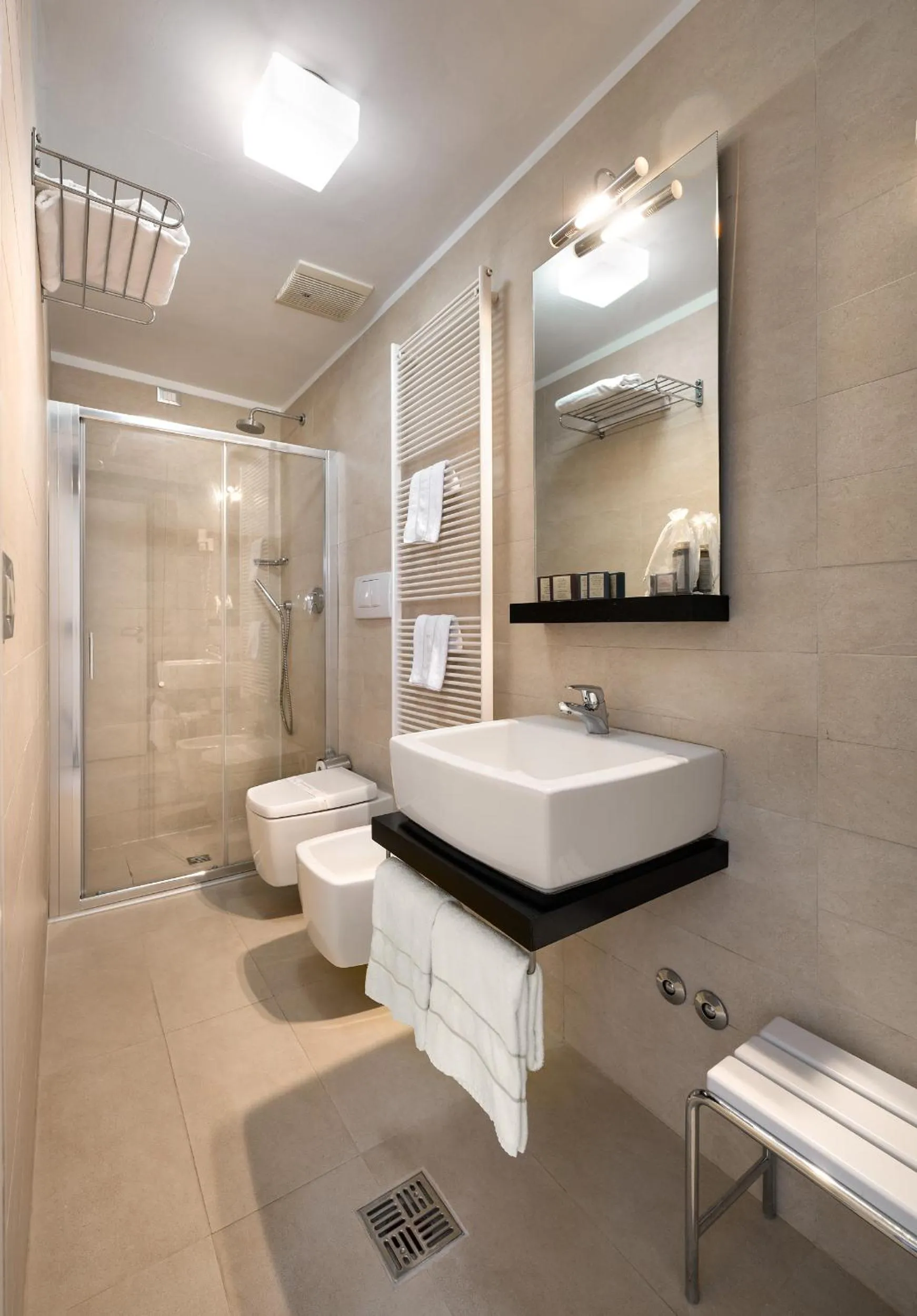 Shower in Ca' Pozzo Inn