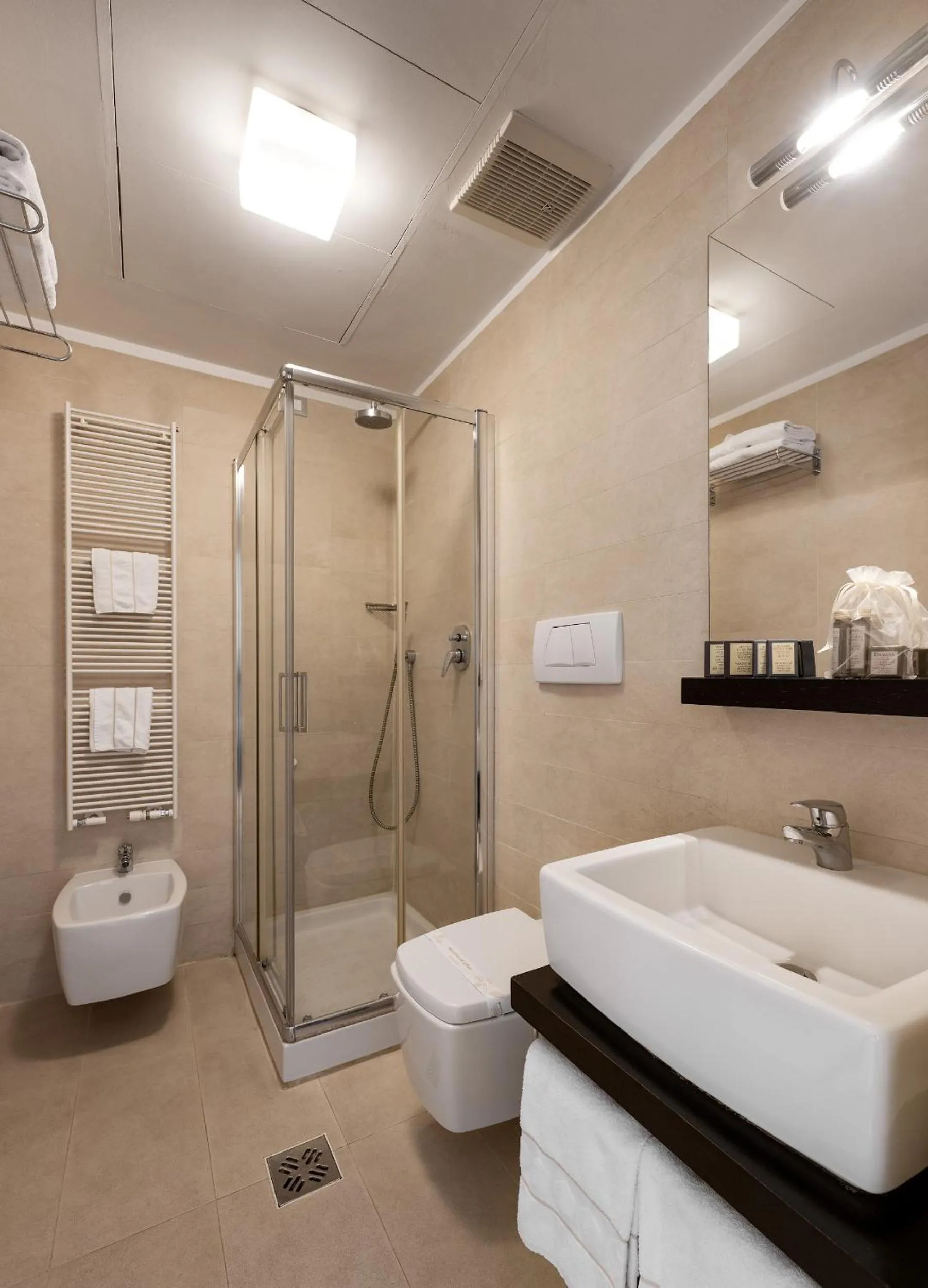 Bathroom in Ca' Pozzo Inn