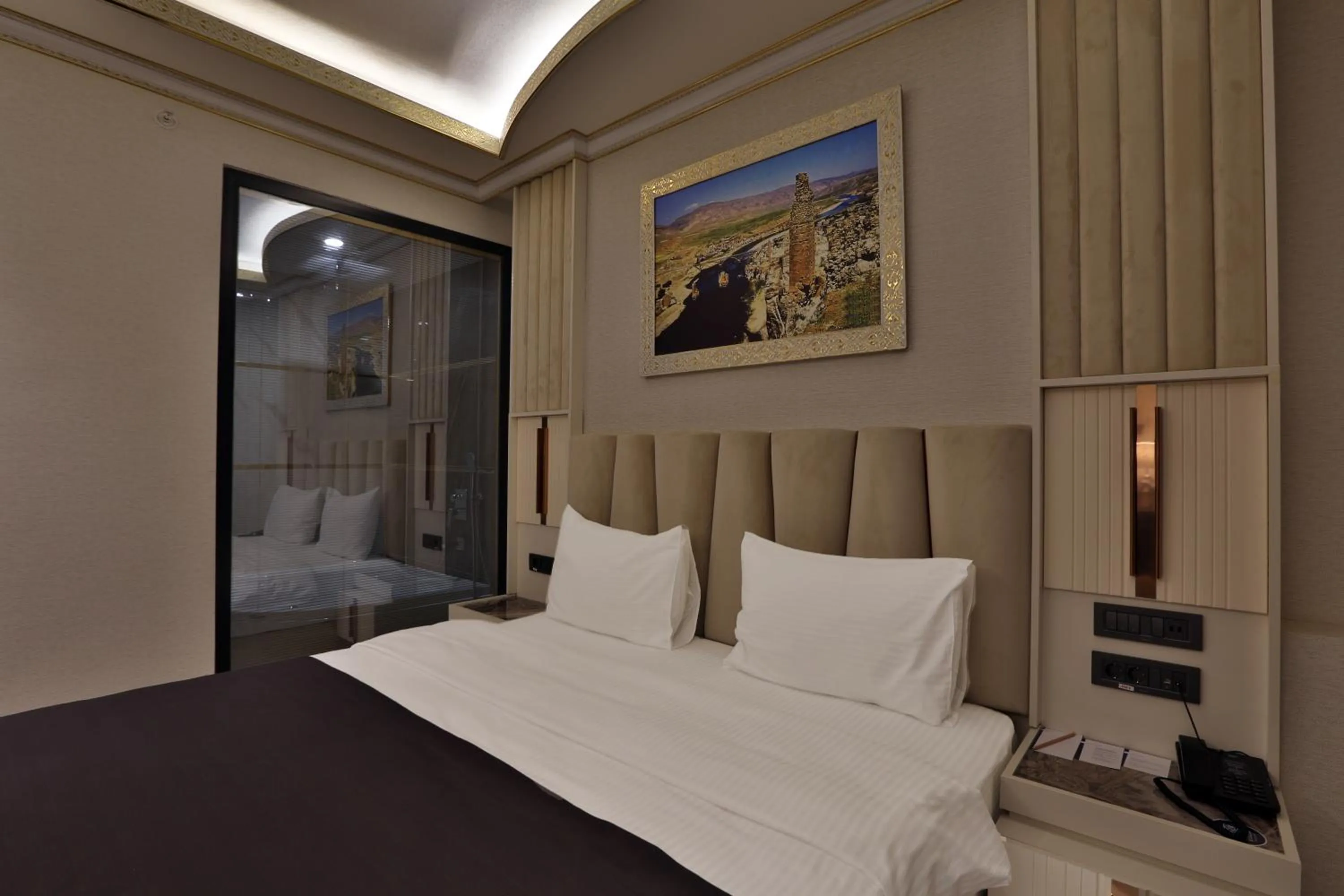 Bed in ANEMON MARDIN OTEL