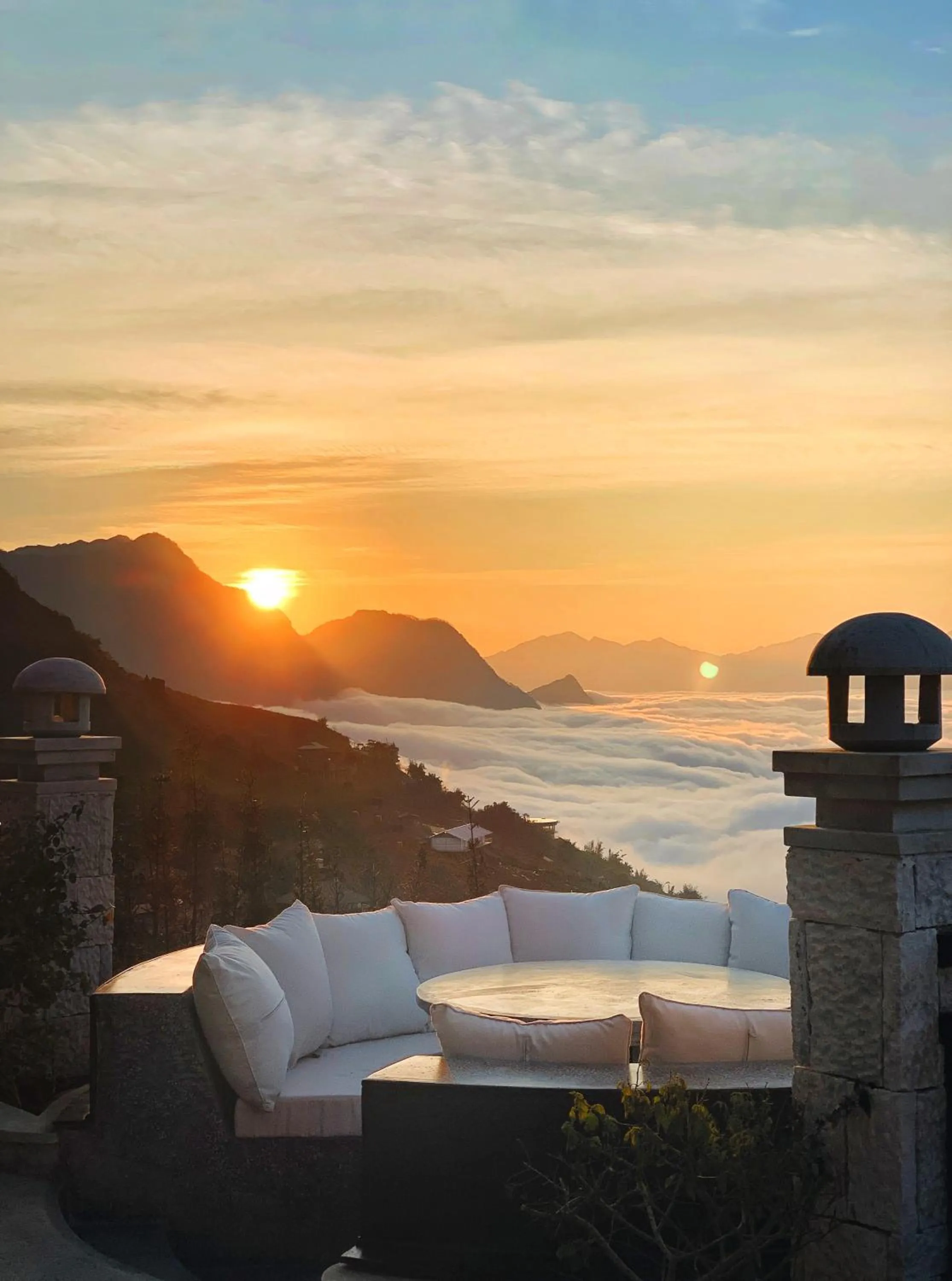 Sunrise in Ville De Mont Mountain Resort