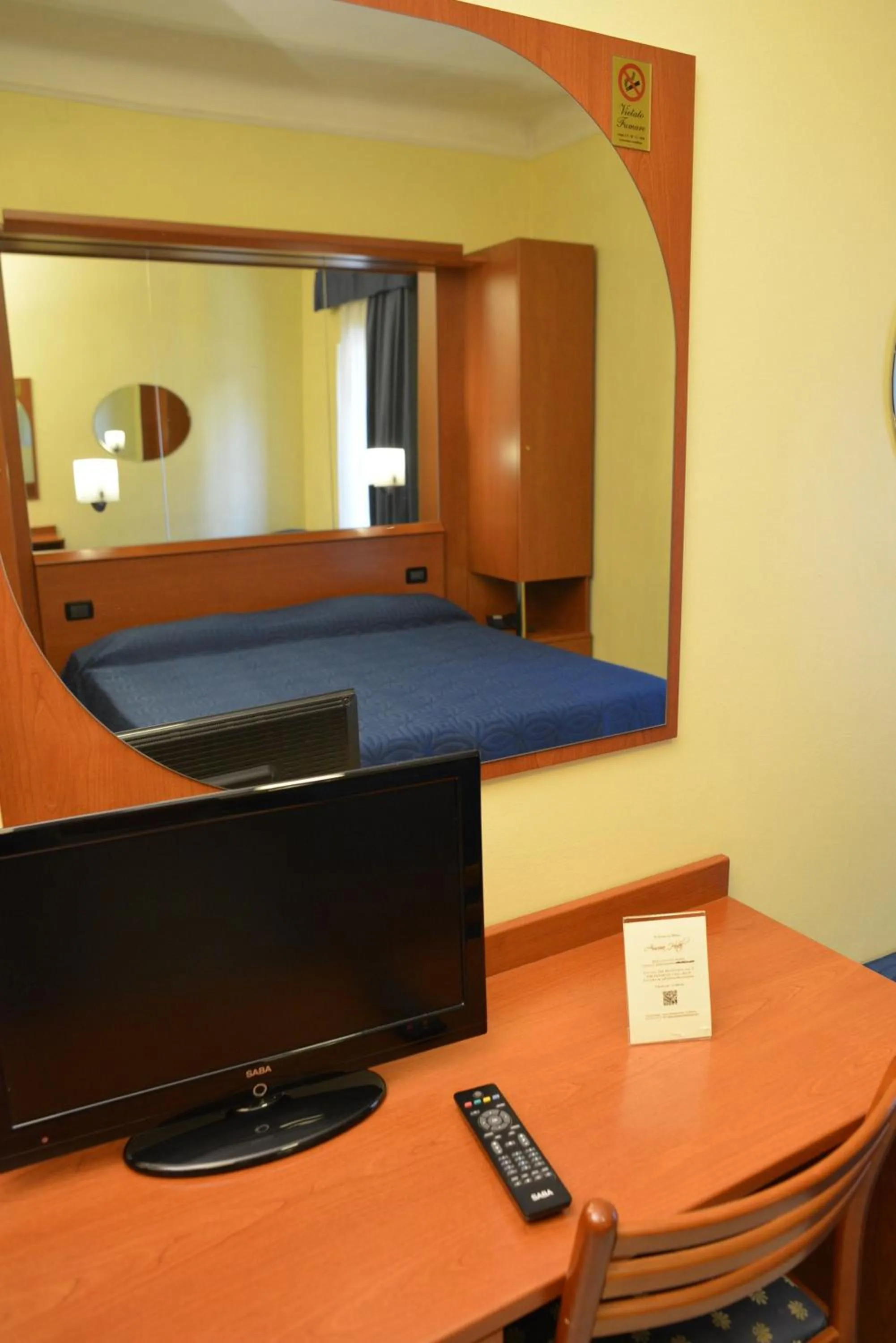 TV and multimedia, Bed in Hotel Aurora