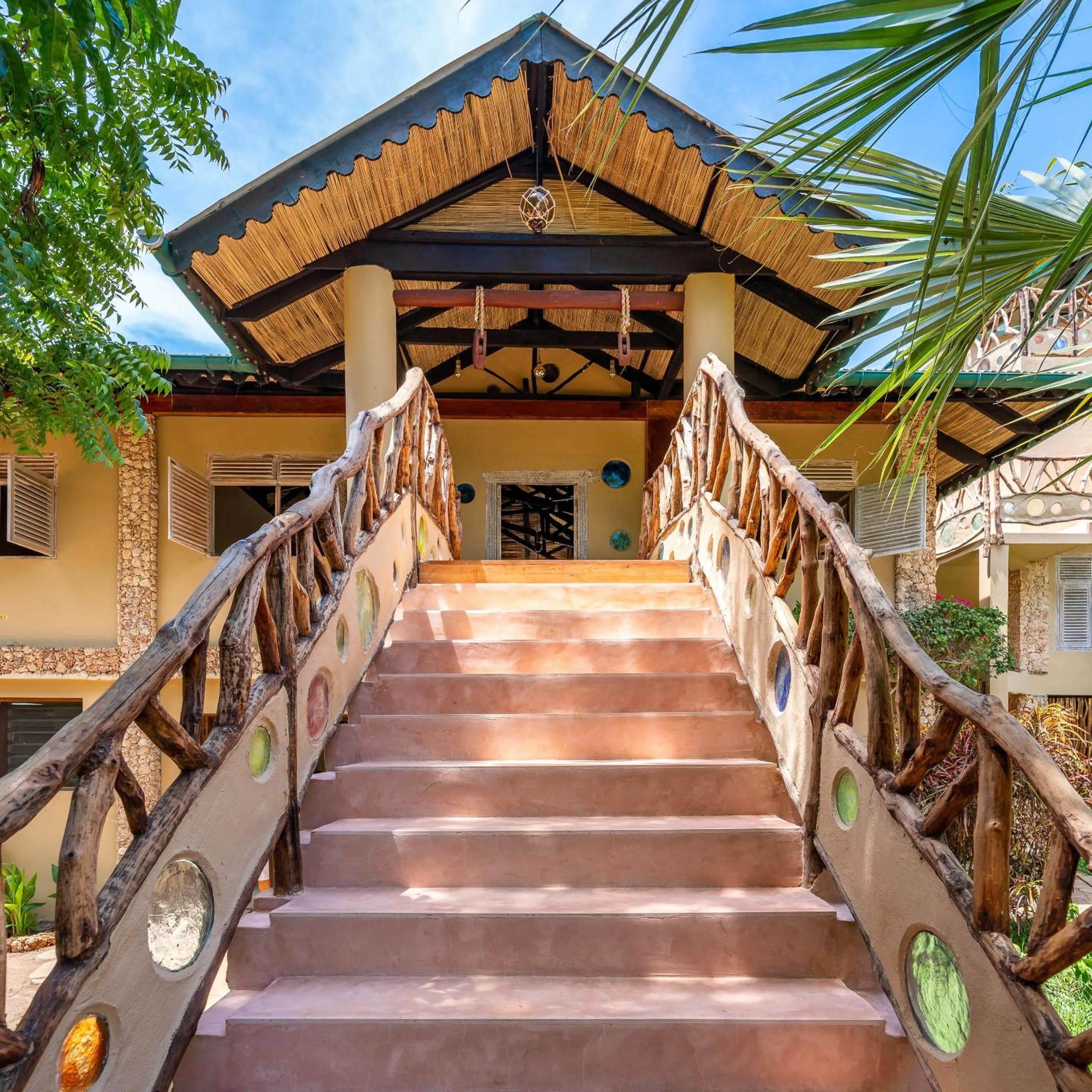 Property building in Tombo House