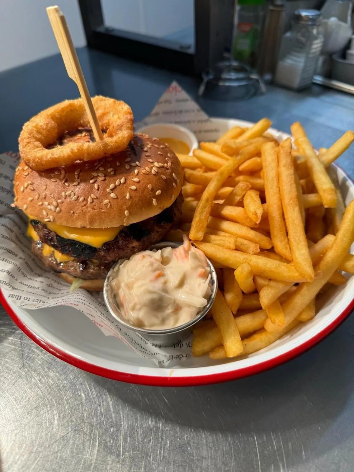 Food and drinks in Chequers Country Inn