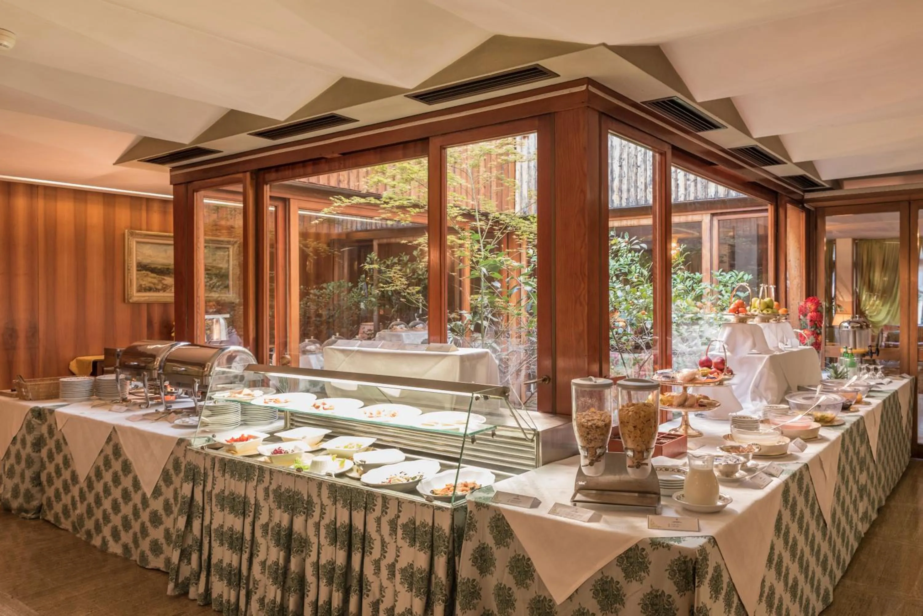 Breakfast in Grand Hotel Tamerici & Principe