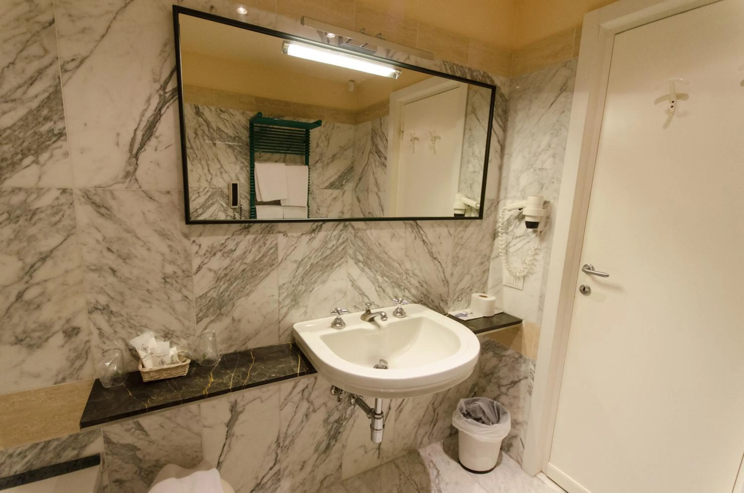 Bathroom in Grand Hotel Tamerici & Principe