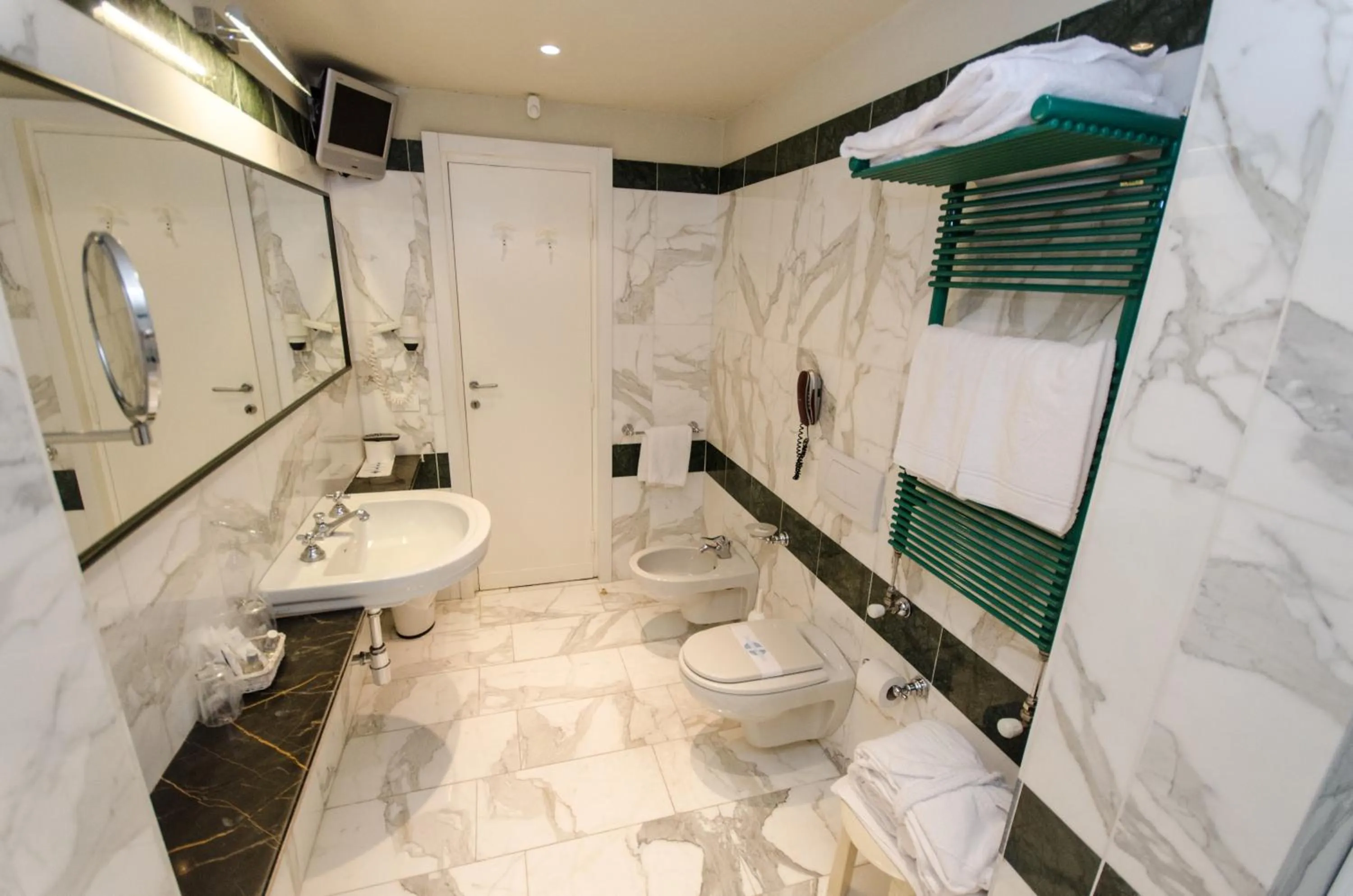 Bathroom in Grand Hotel Tamerici & Principe