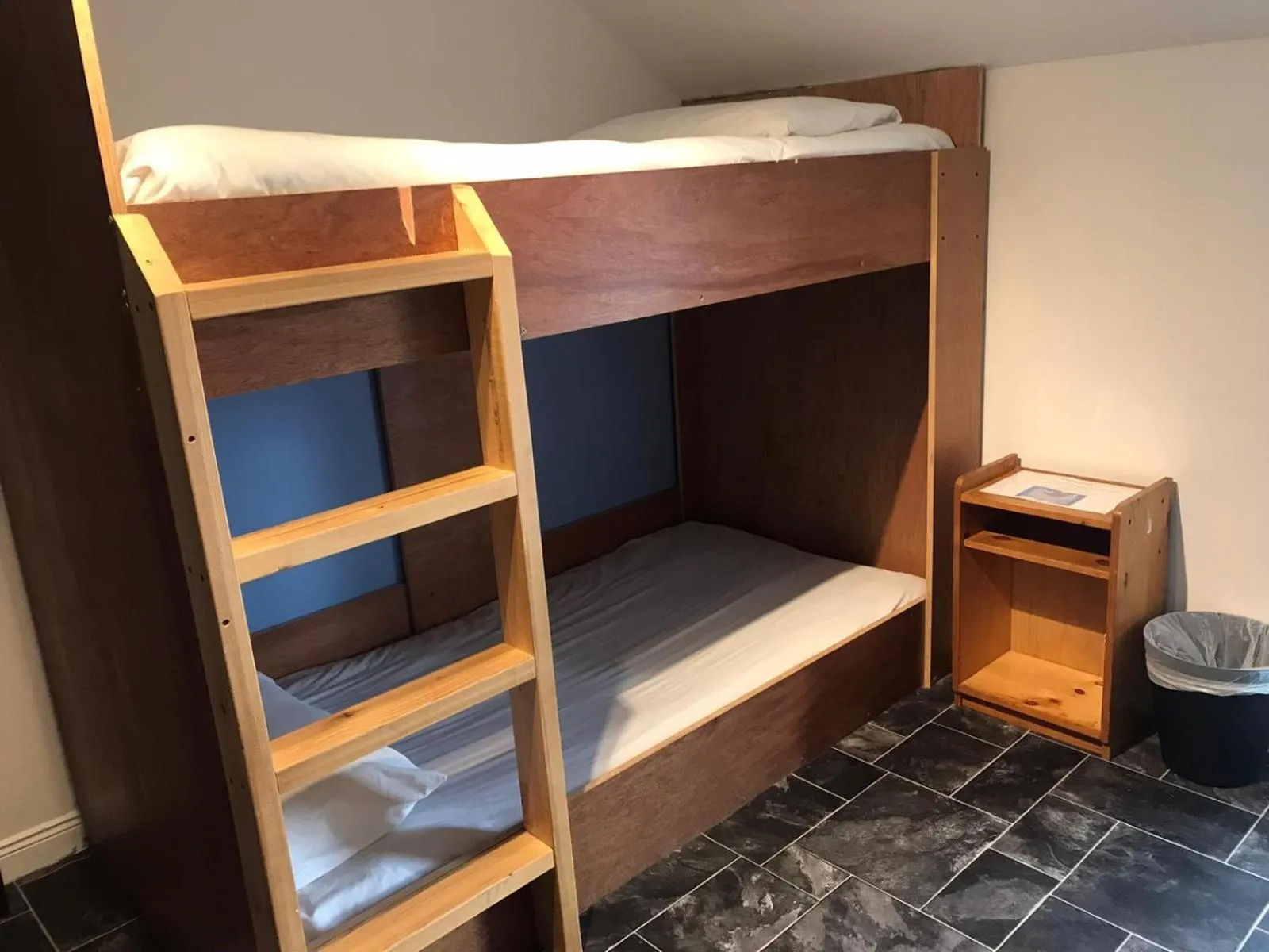 bunk bed, Bed in Finn McCools Giants Causeway Hostel