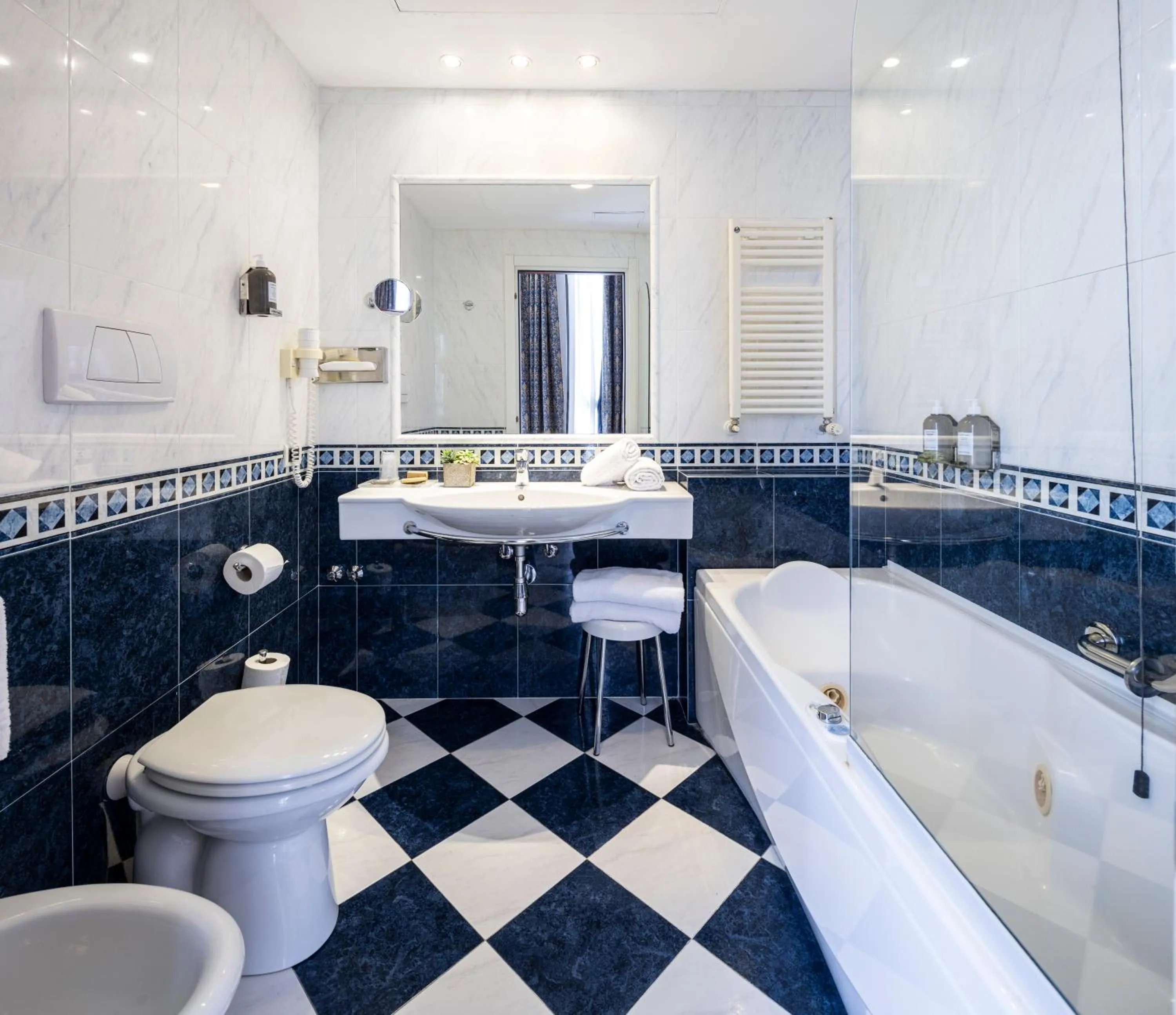 Bathroom in Hotel Parma & Congressi