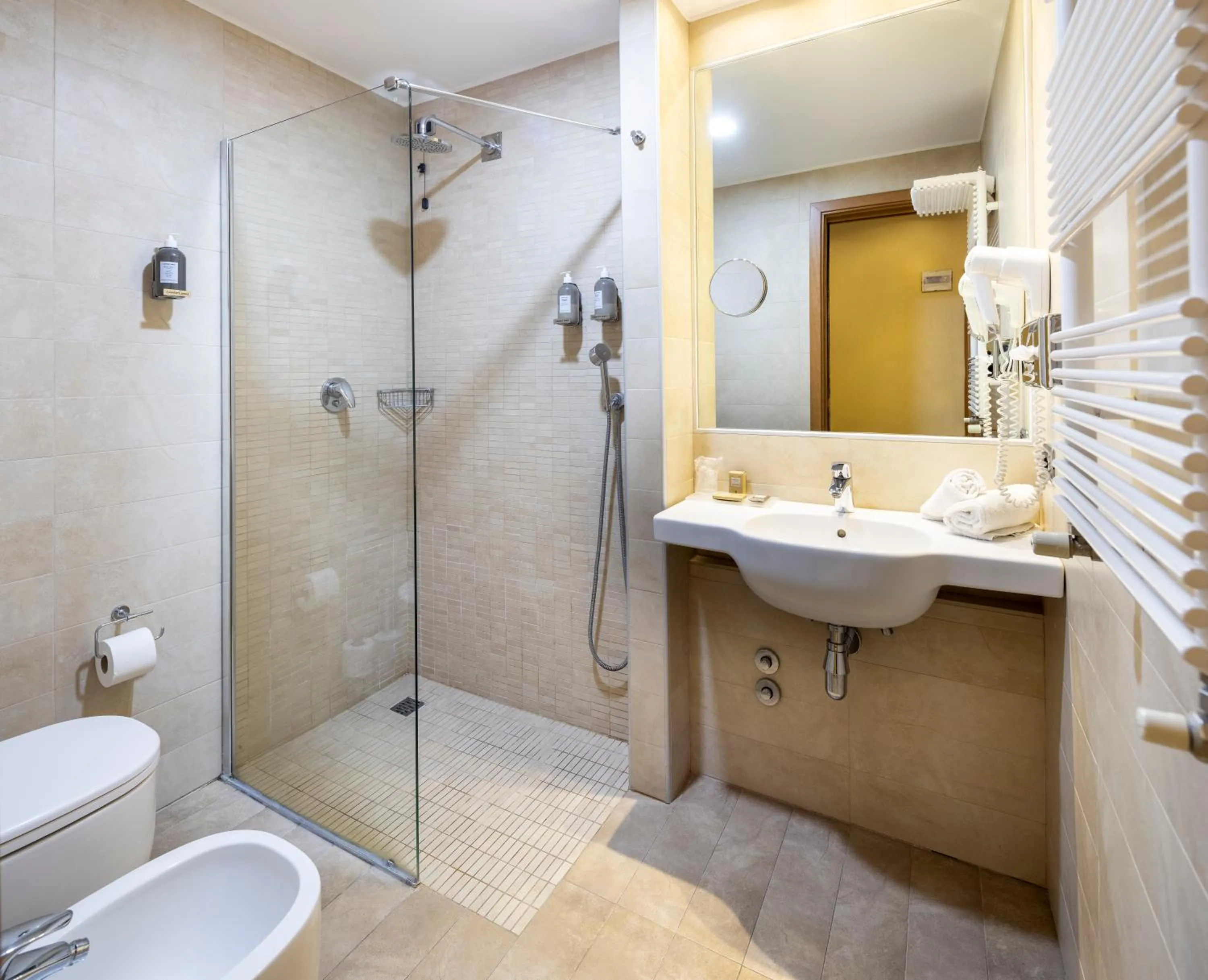 Bathroom in Hotel Parma & Congressi