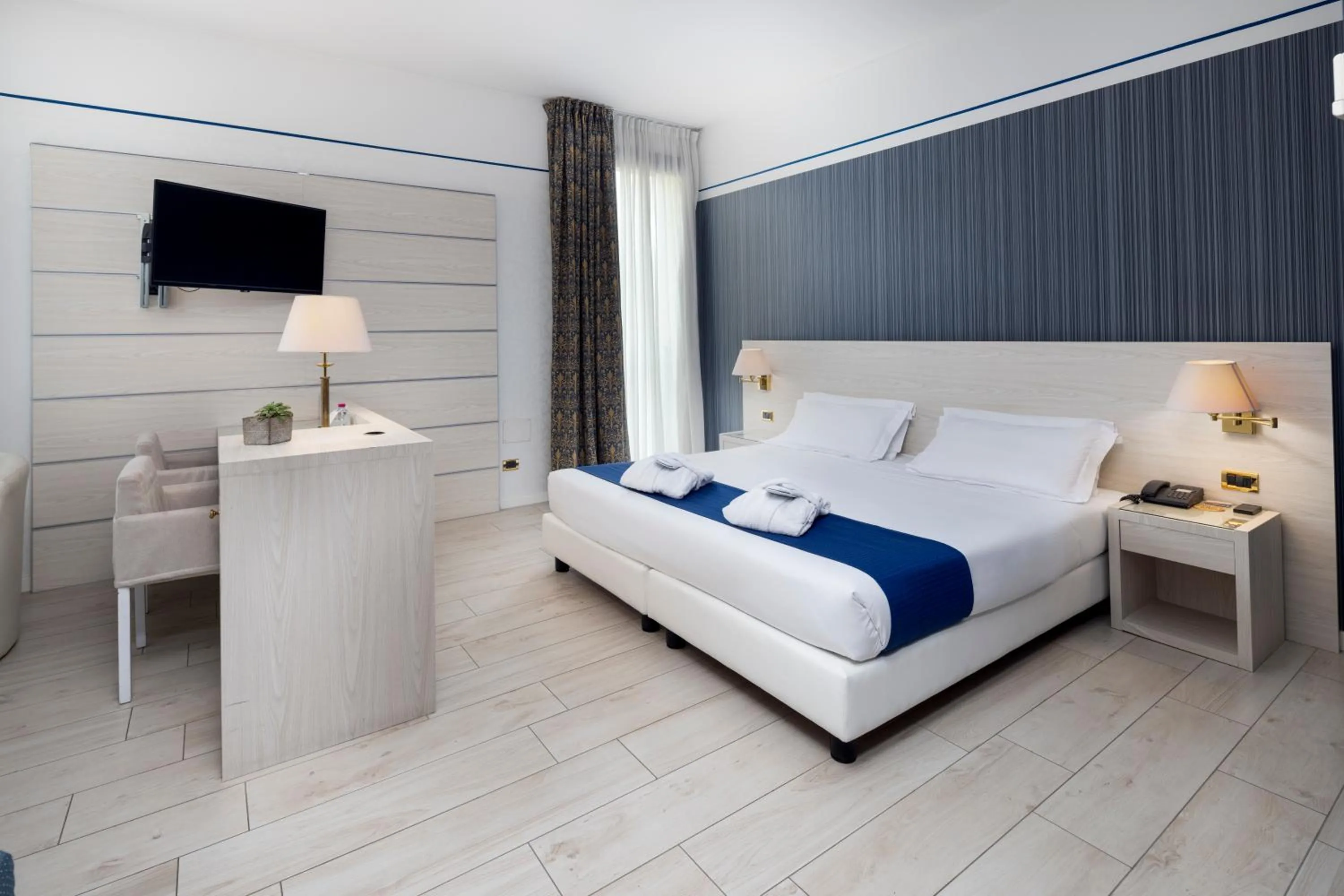 Bedroom, Bed in Hotel Parma & Congressi