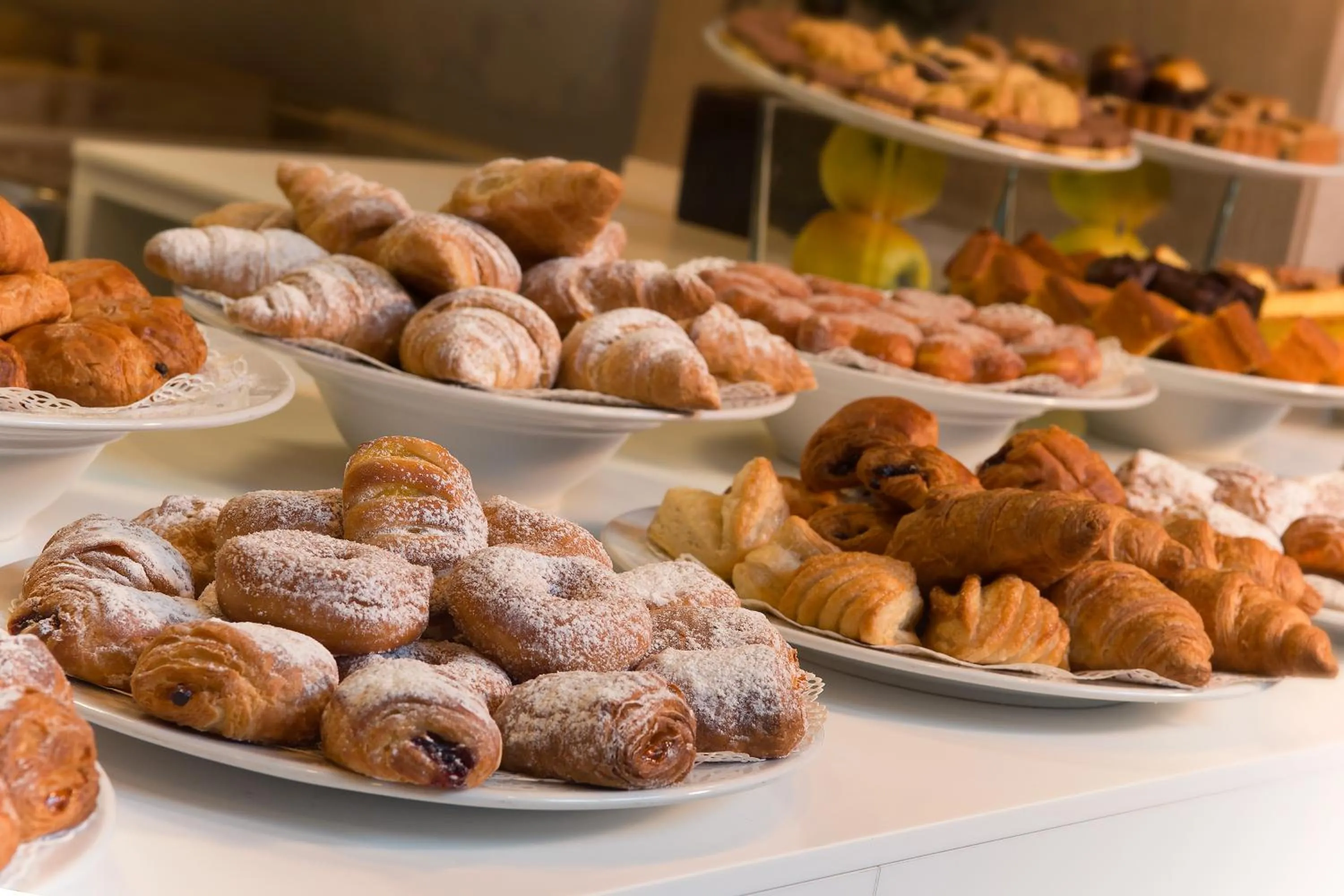 Buffet breakfast in Hotel Parma & Congressi