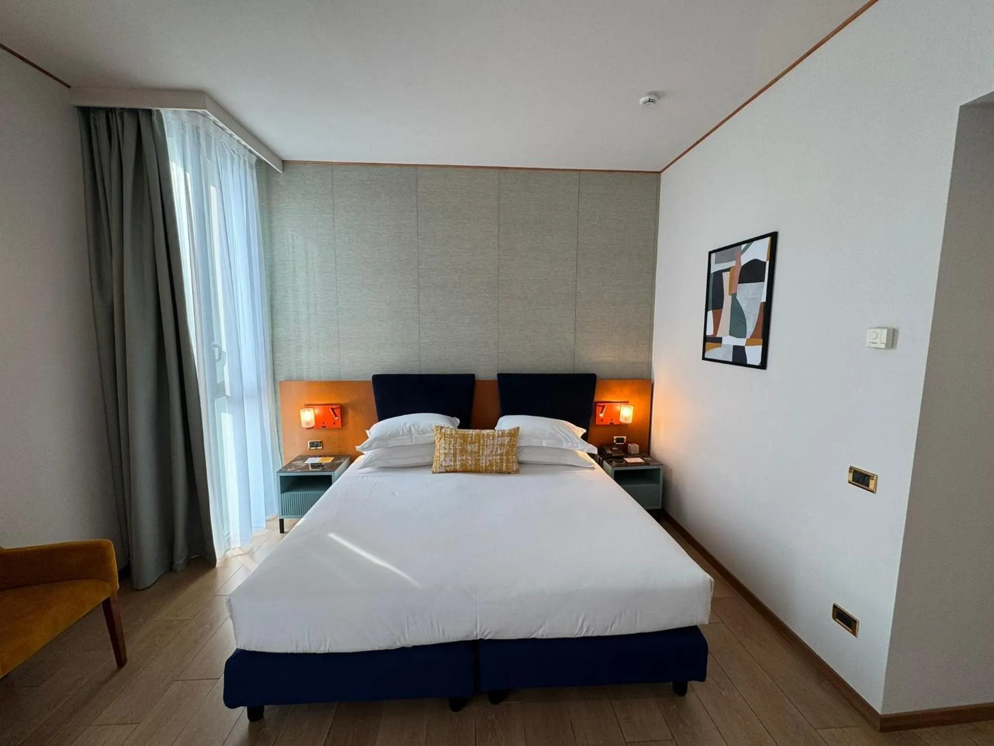 Photo of the whole room, Bed in voco Parma & Congressi by IHG