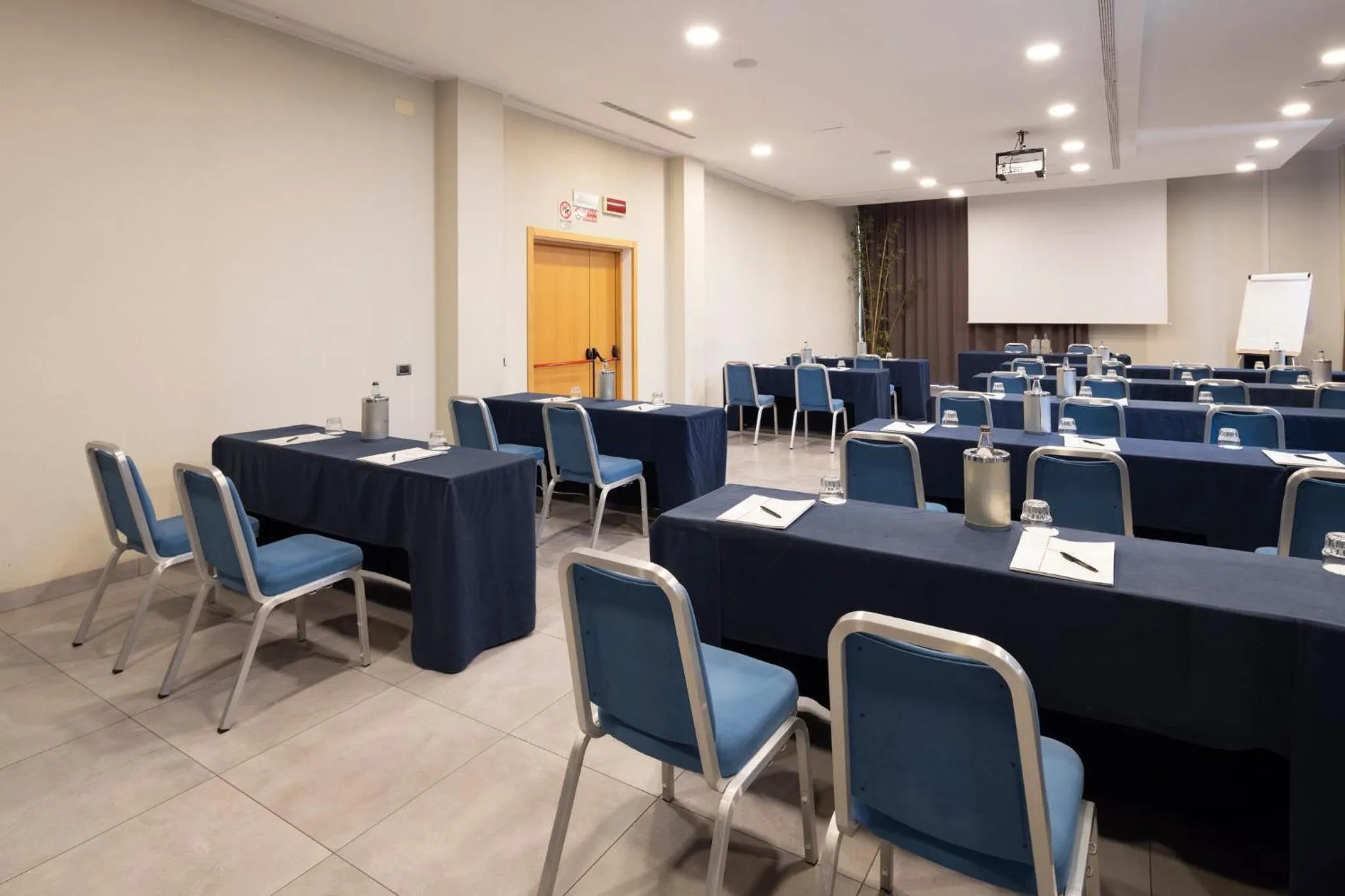 Meeting/conference room in voco Parma & Congressi by IHG