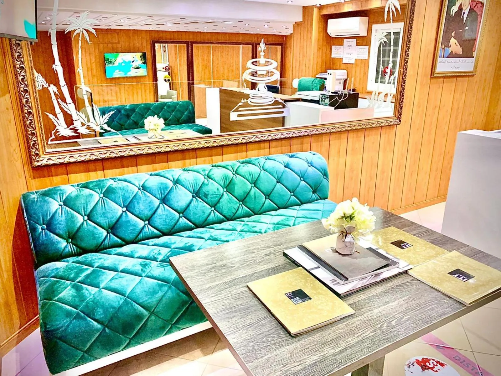 Seating area in HOTEL BEAUTIFUL