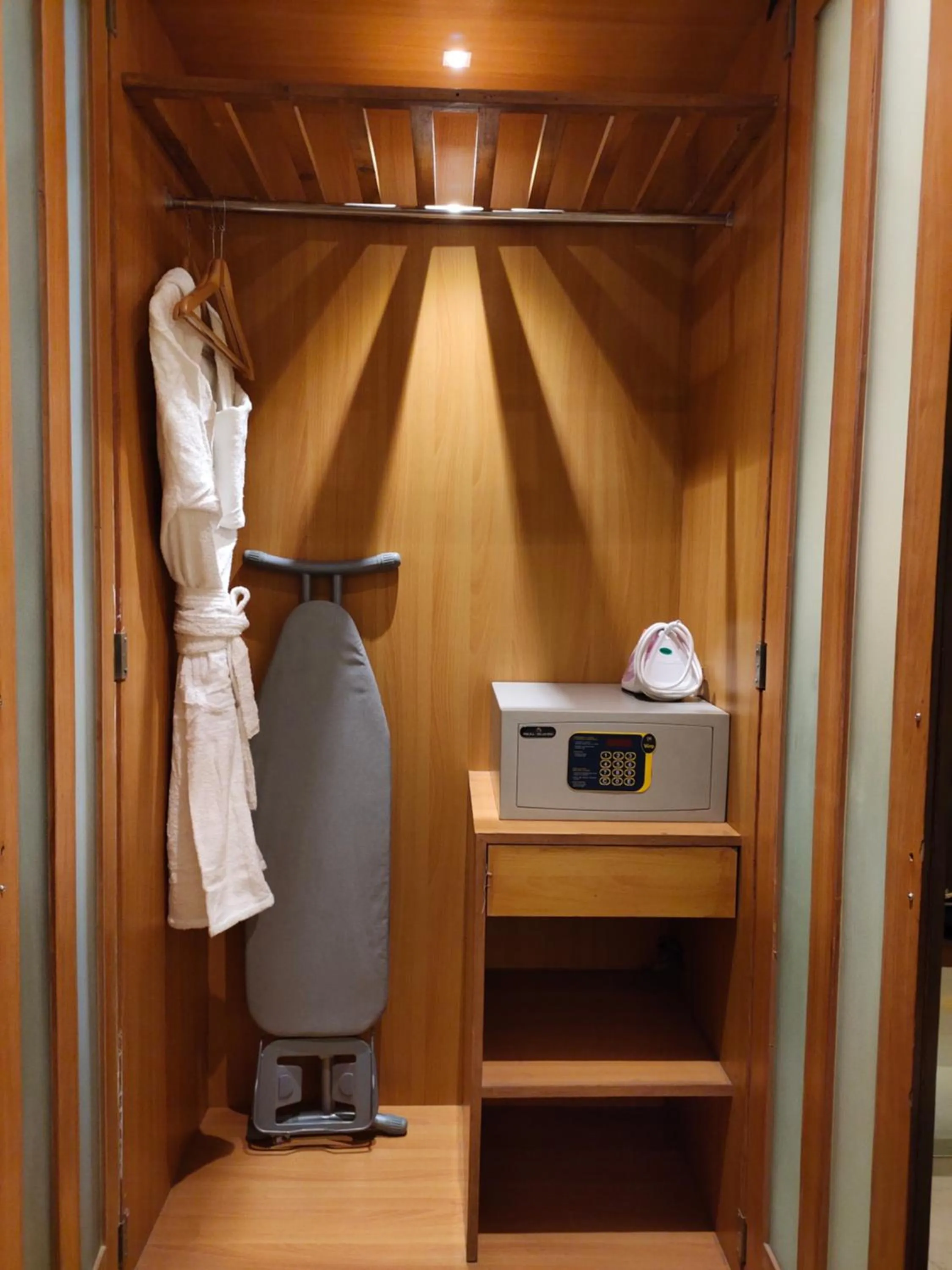 wardrobe in Inspira Resort