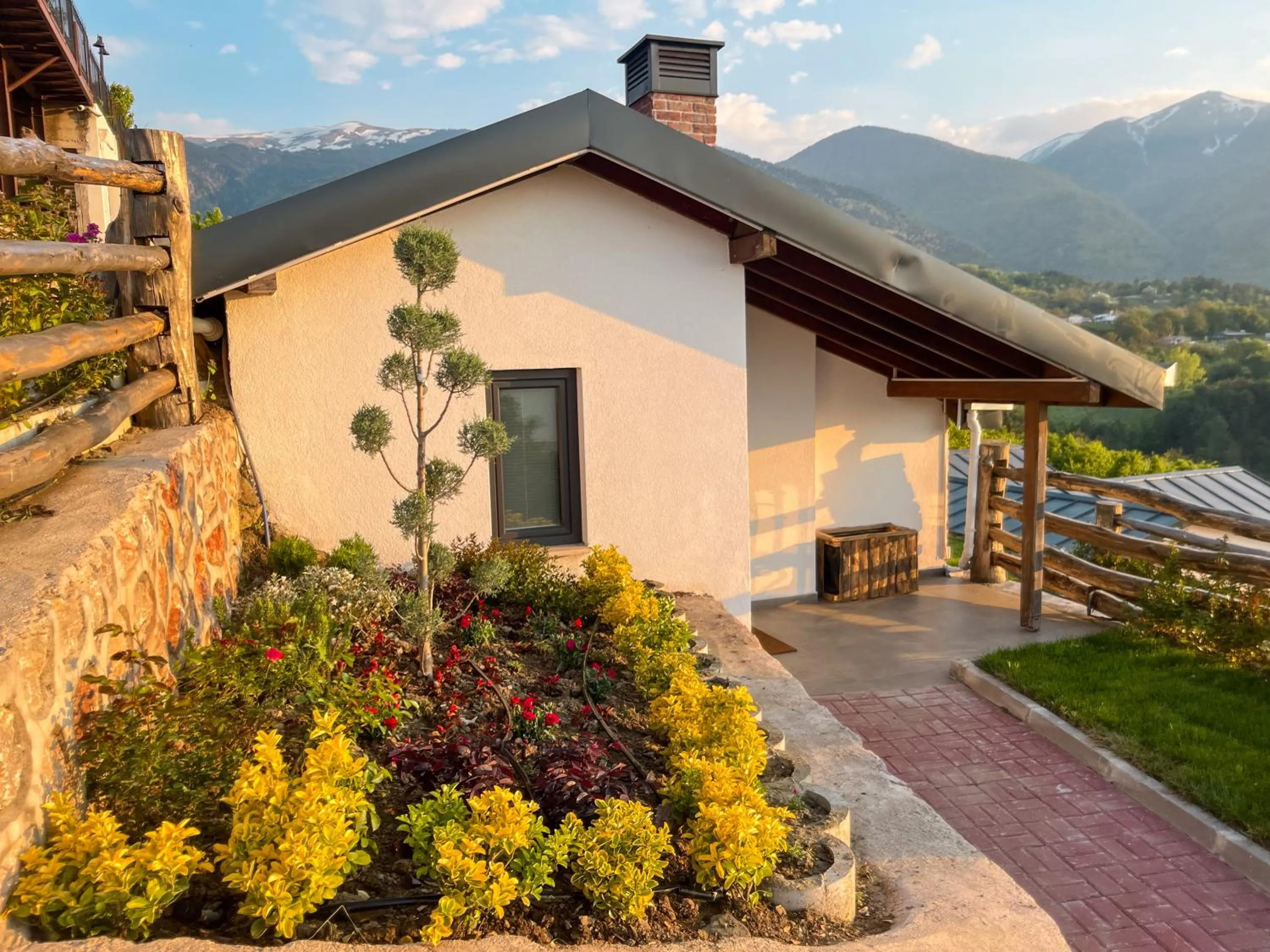 Mountain view in Masklavi