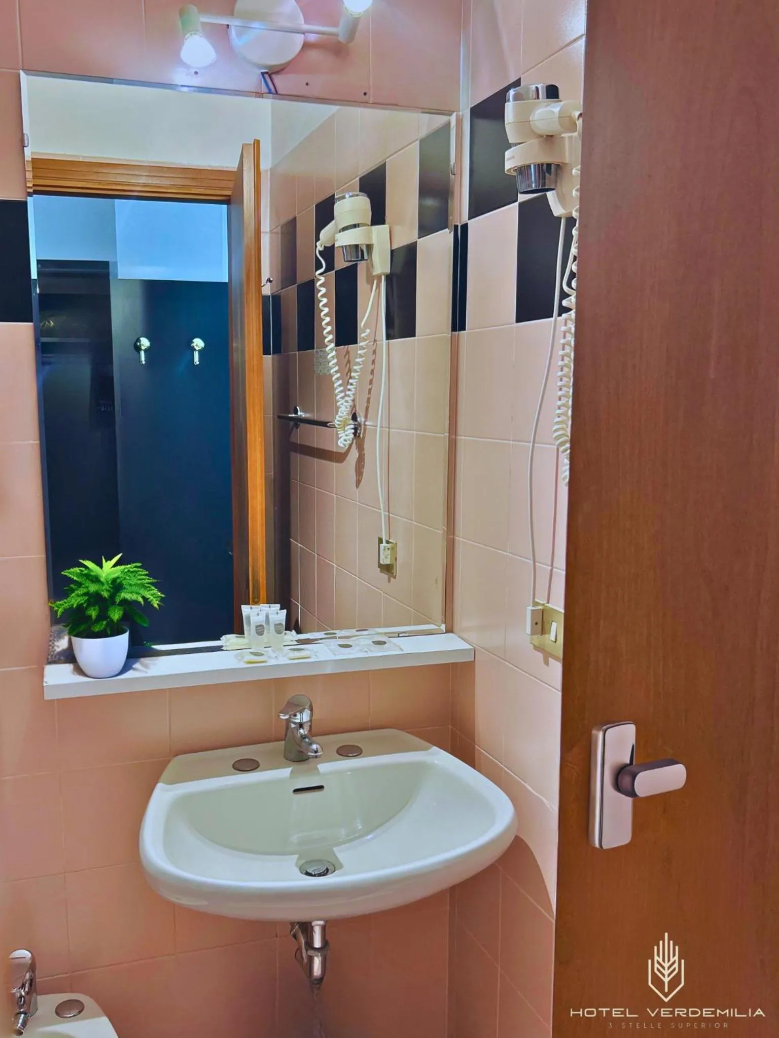 Bathroom in Verdemilia Hotel