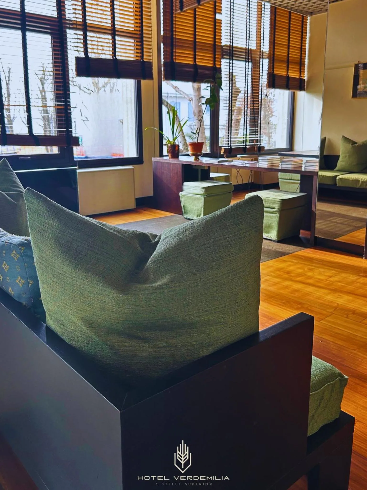 Living room in Verdemilia Hotel