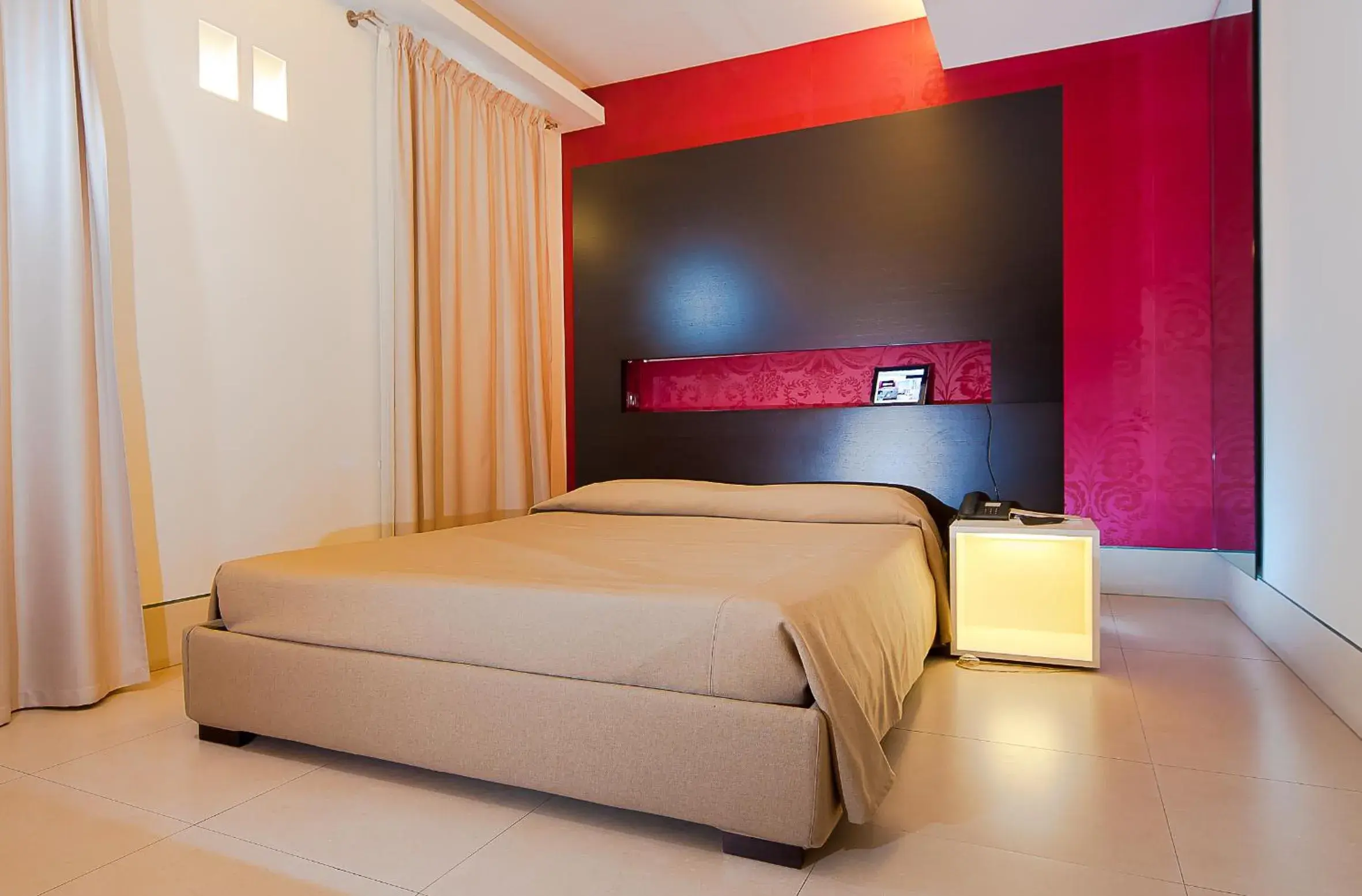 Superior Double Room - single occupancy in Savoy Hotel Superior Double Room - single occupancy in Savoy Hotel