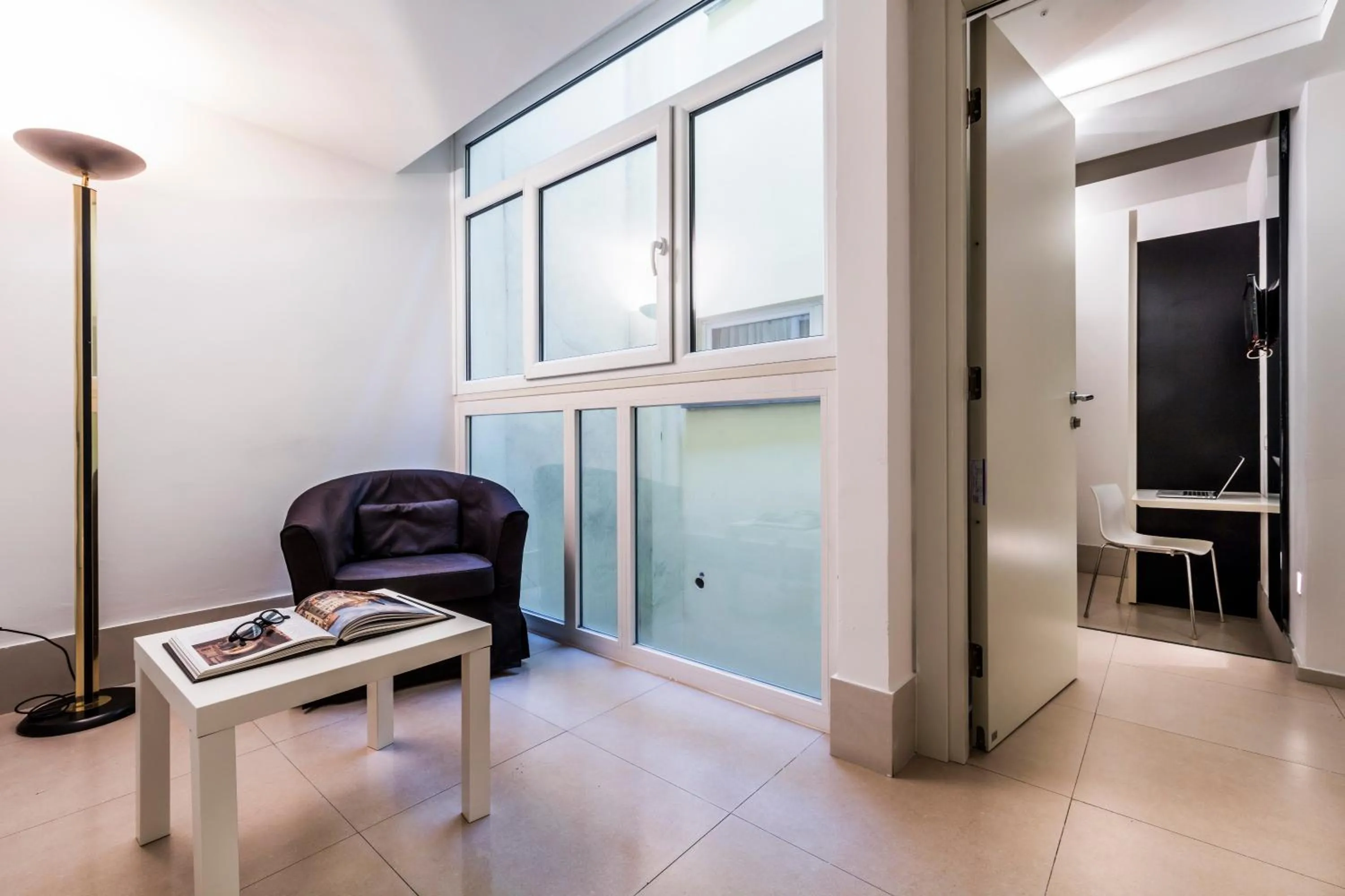 Bedroom in Savoy Hotel