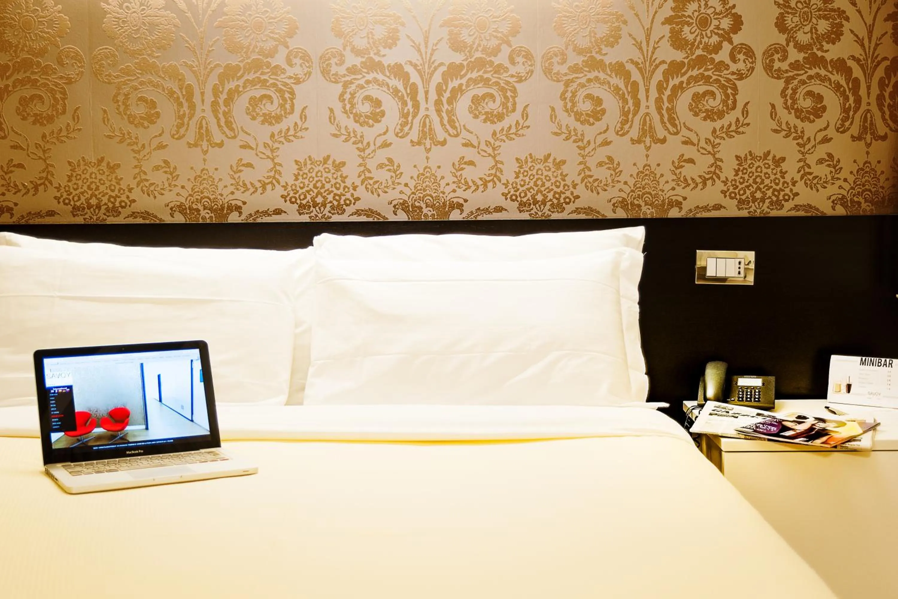 Bedroom, Bed in Savoy Hotel