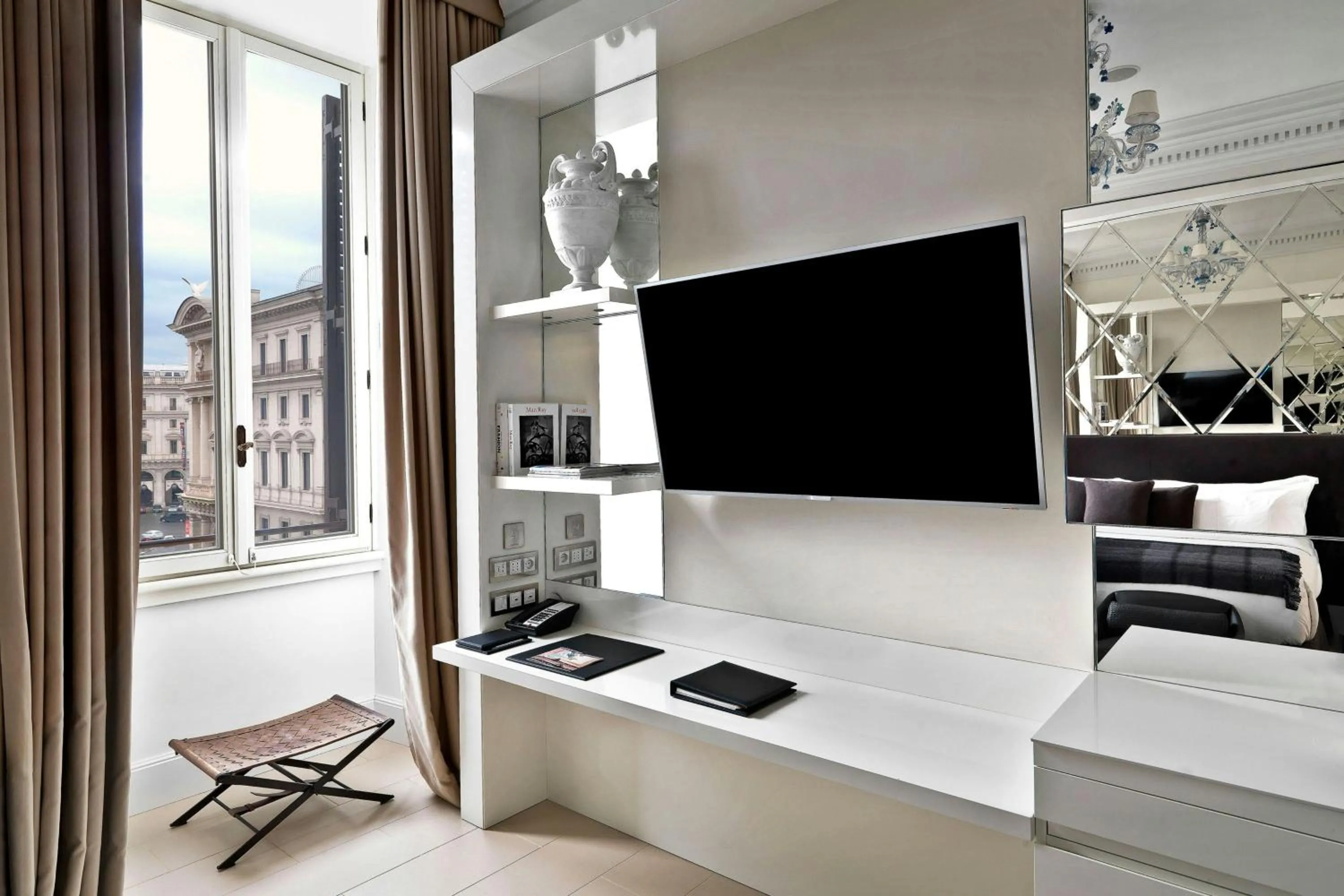 Photo of the whole room in The St. Regis Rome