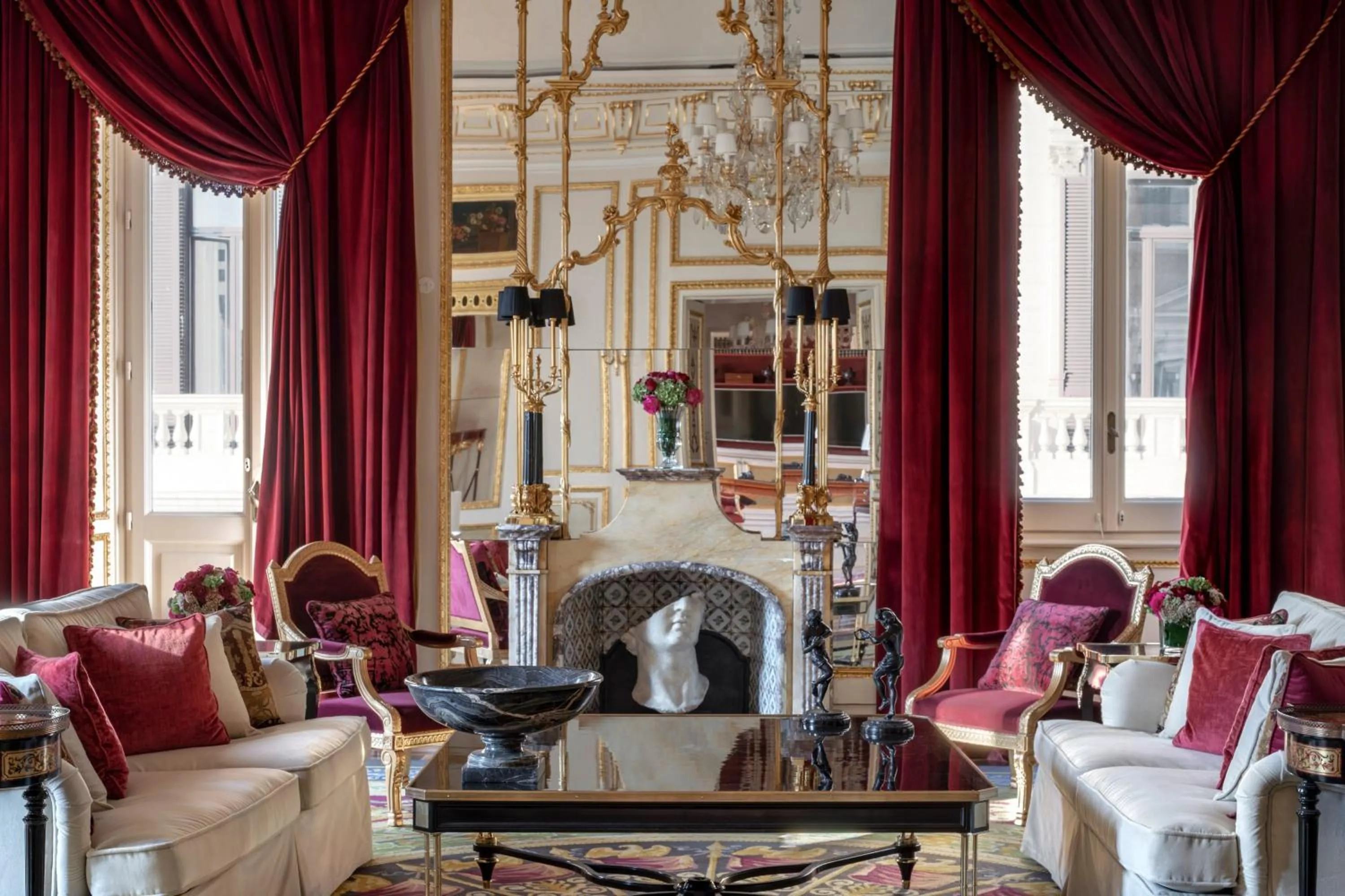Photo of the whole room in The St. Regis Rome