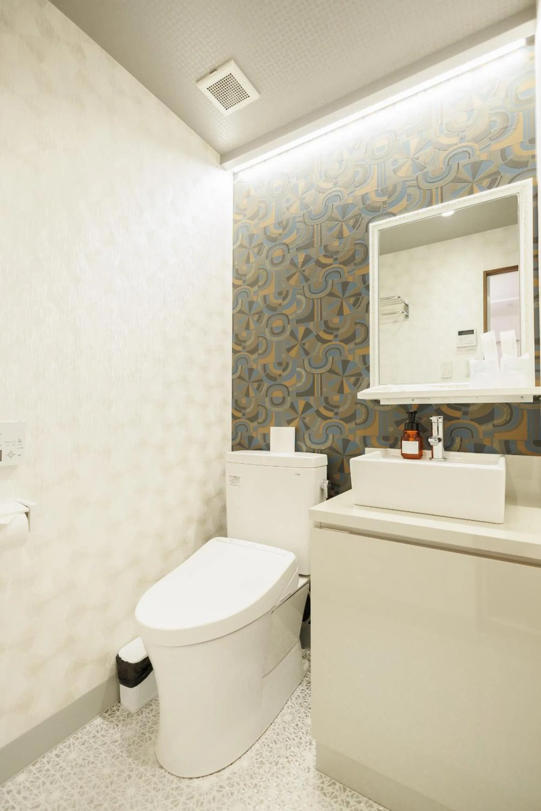 Toilet in Hotaku HOTEL Akihabara