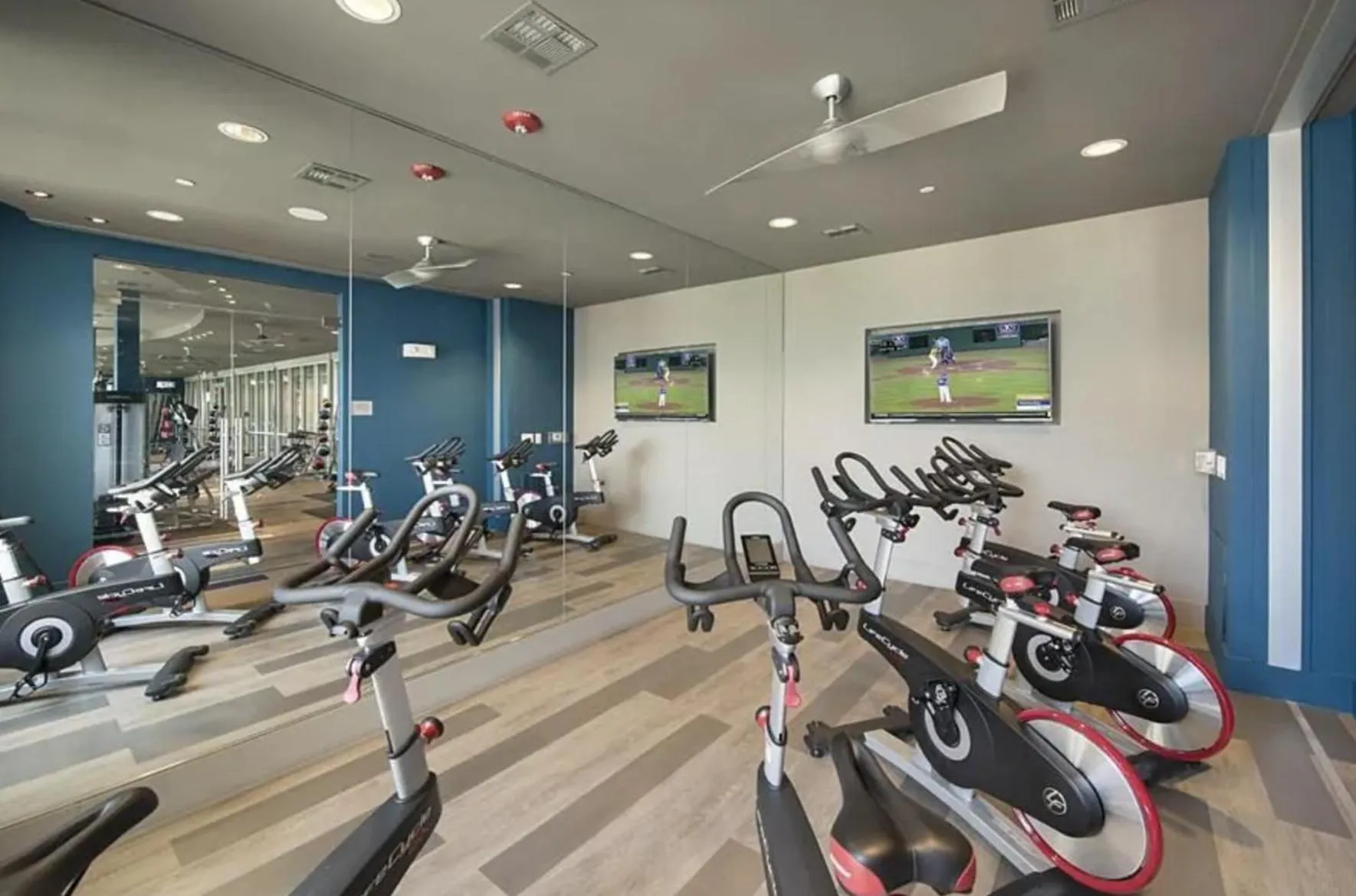 Resort Style Apartments in Spring, TX