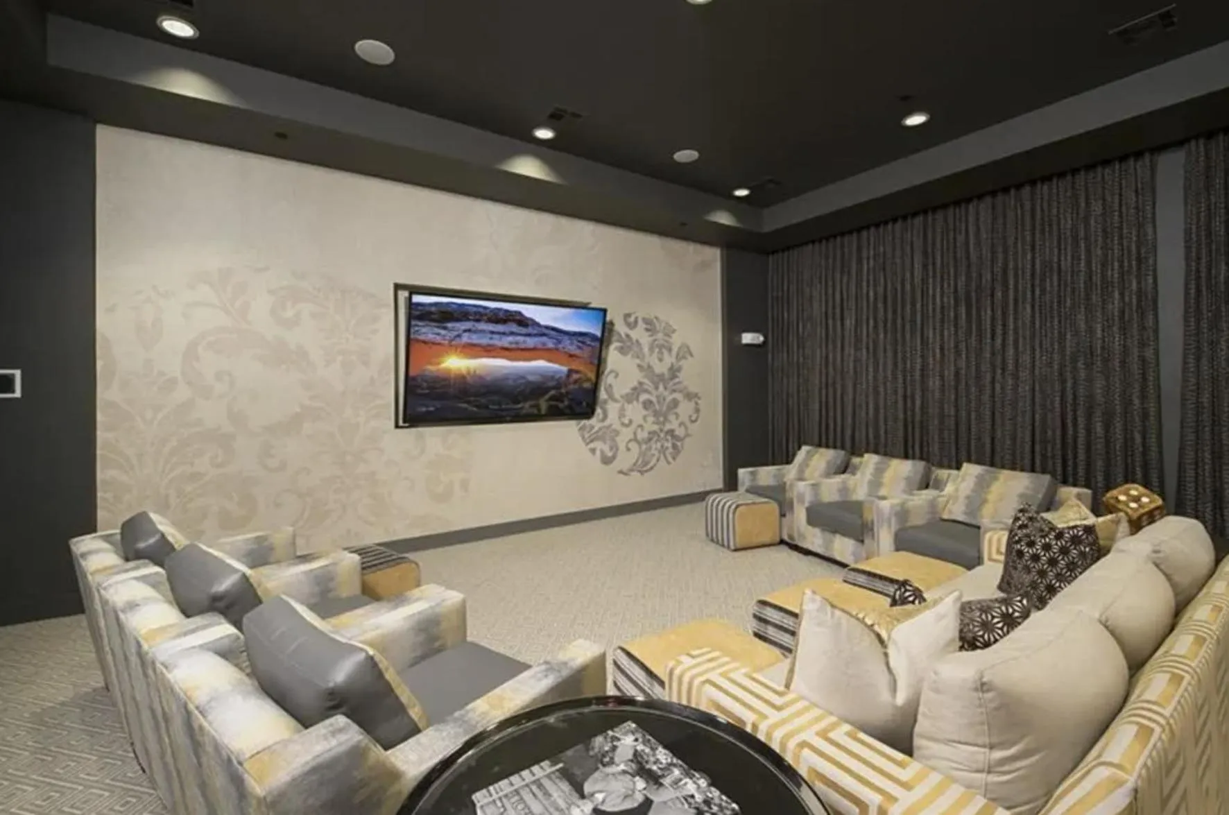 Resort Style Apartments in Spring, TX