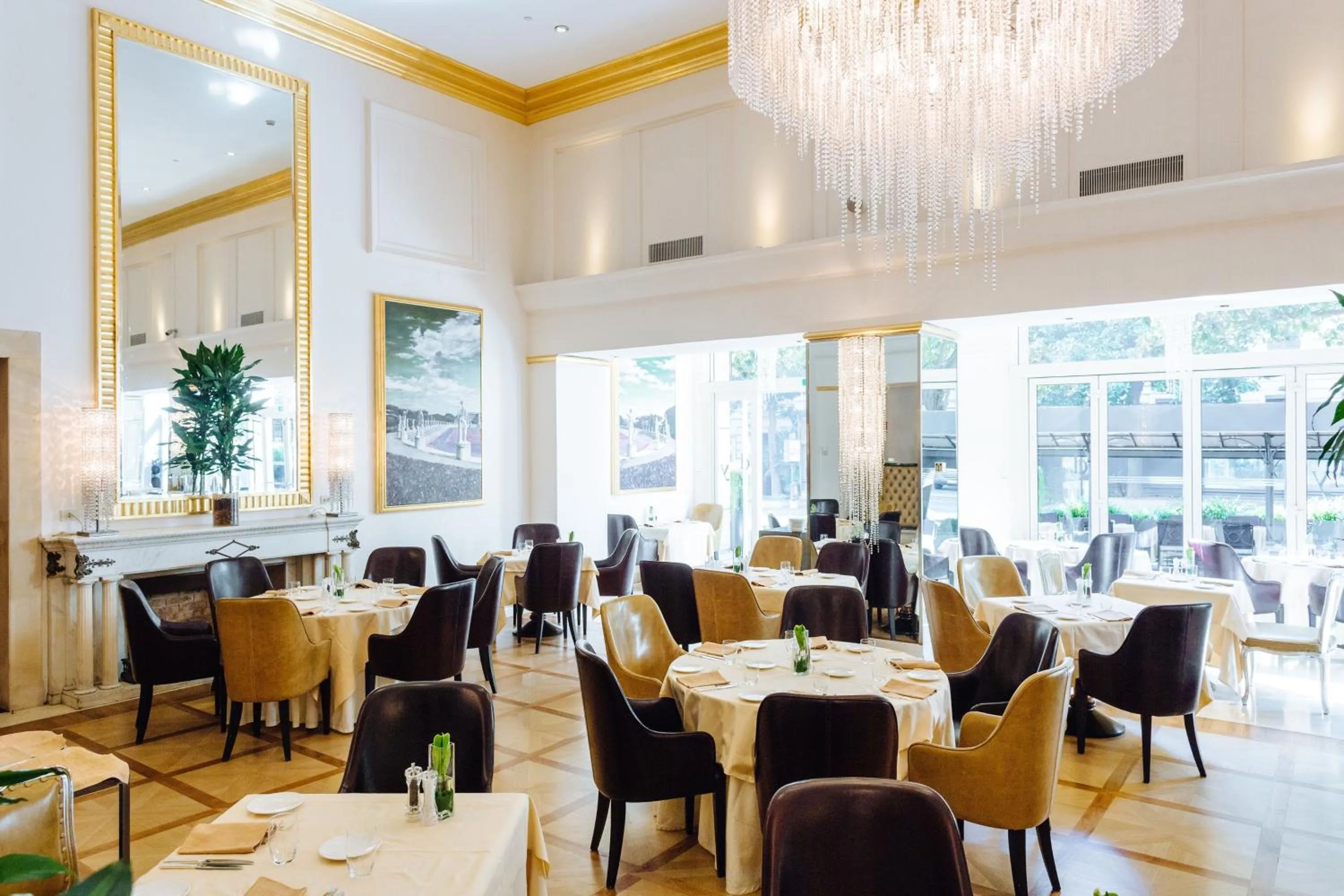 Restaurant/places to eat in The Westin Excelsior, Rome