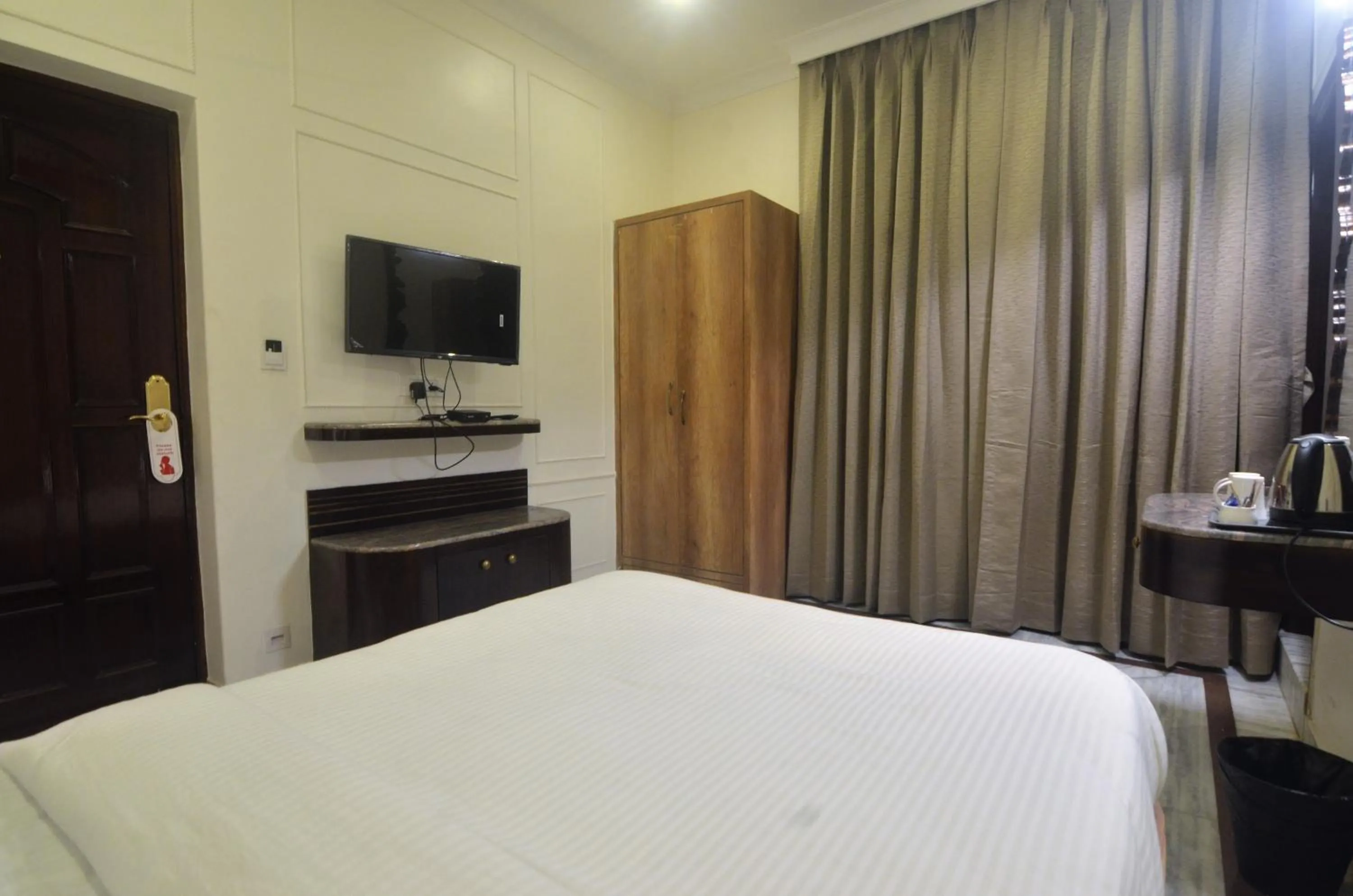 TV and multimedia, Bed in HOTEL RIO BENARAS