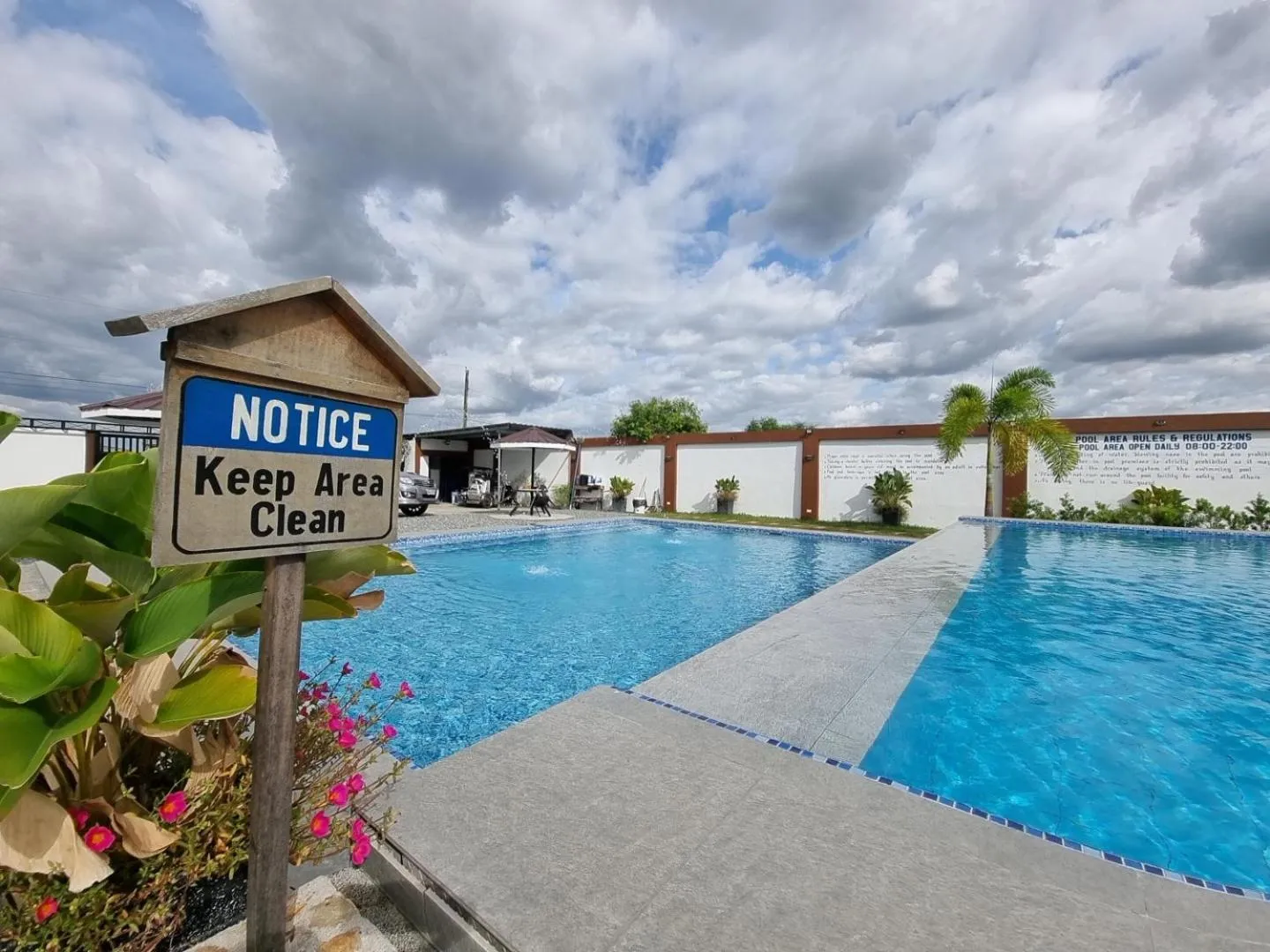 Swimming pool in Heidi Sanctuary Resort by Cocotel