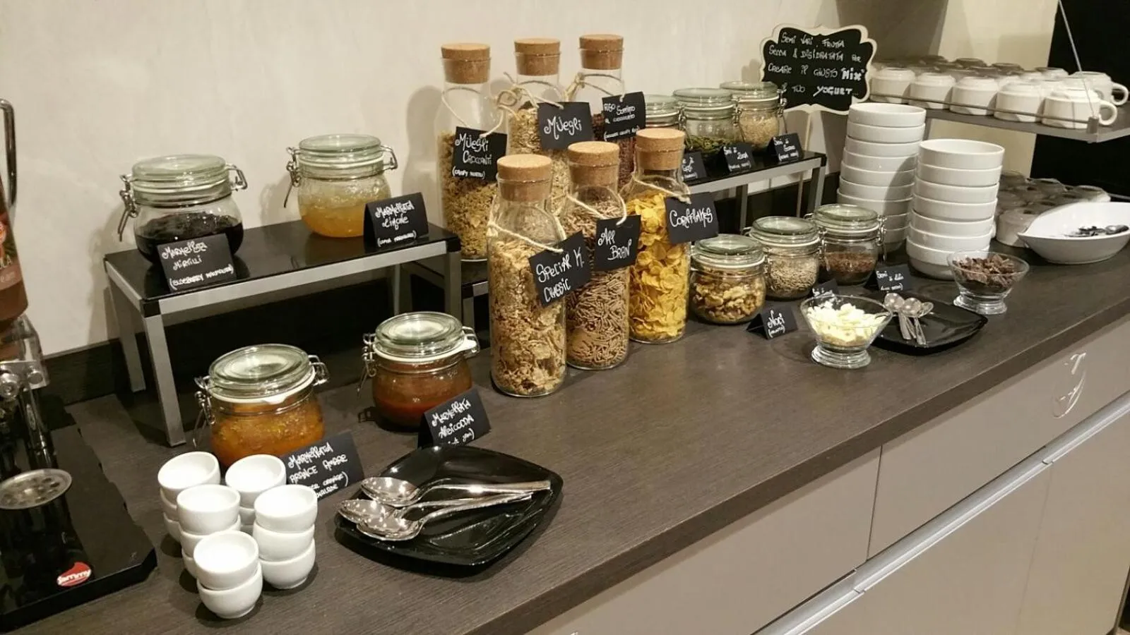 Restaurant/places to eat in Tulip Inn Padova