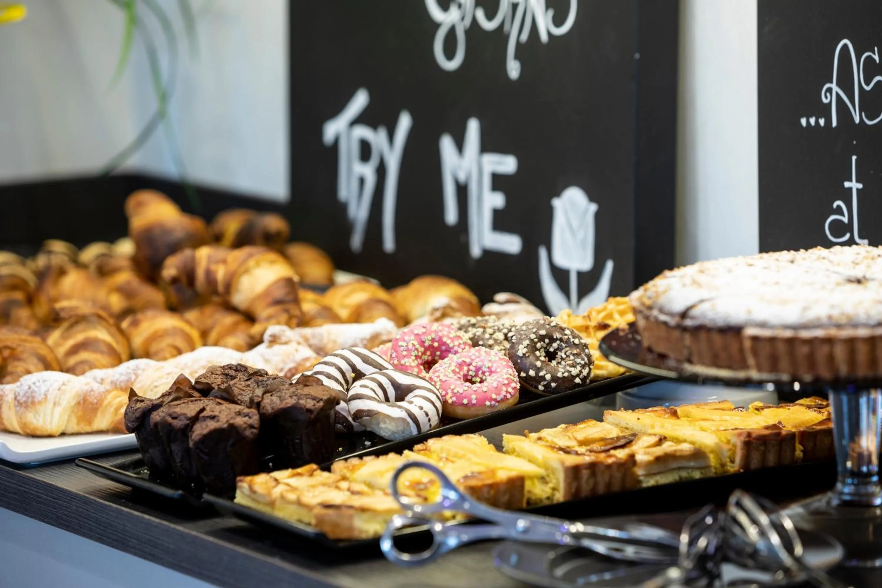 Food and drinks in Tulip Inn Padova