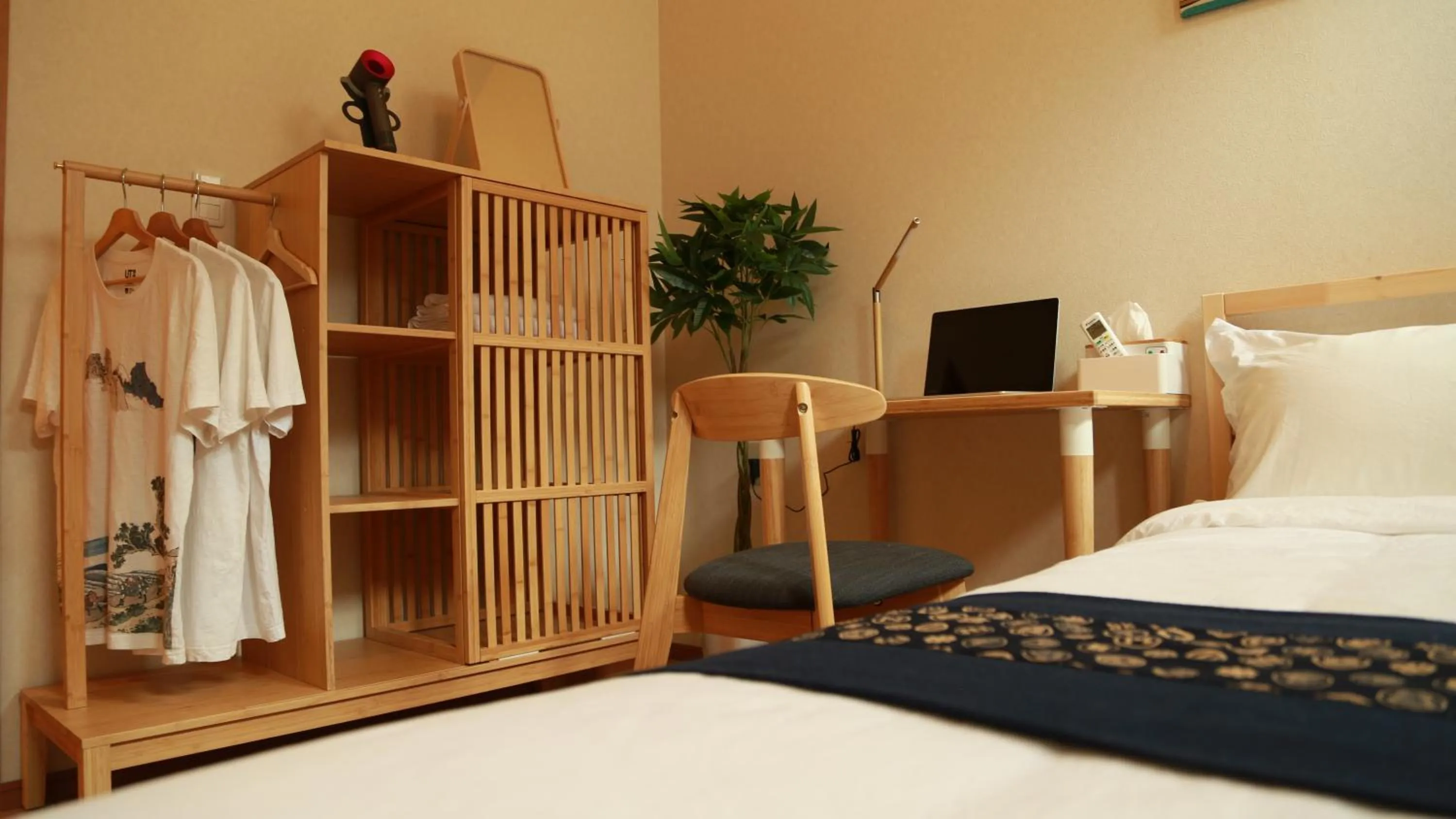 Bedroom, Bed in E JOY INN-West Shinjuku Branch