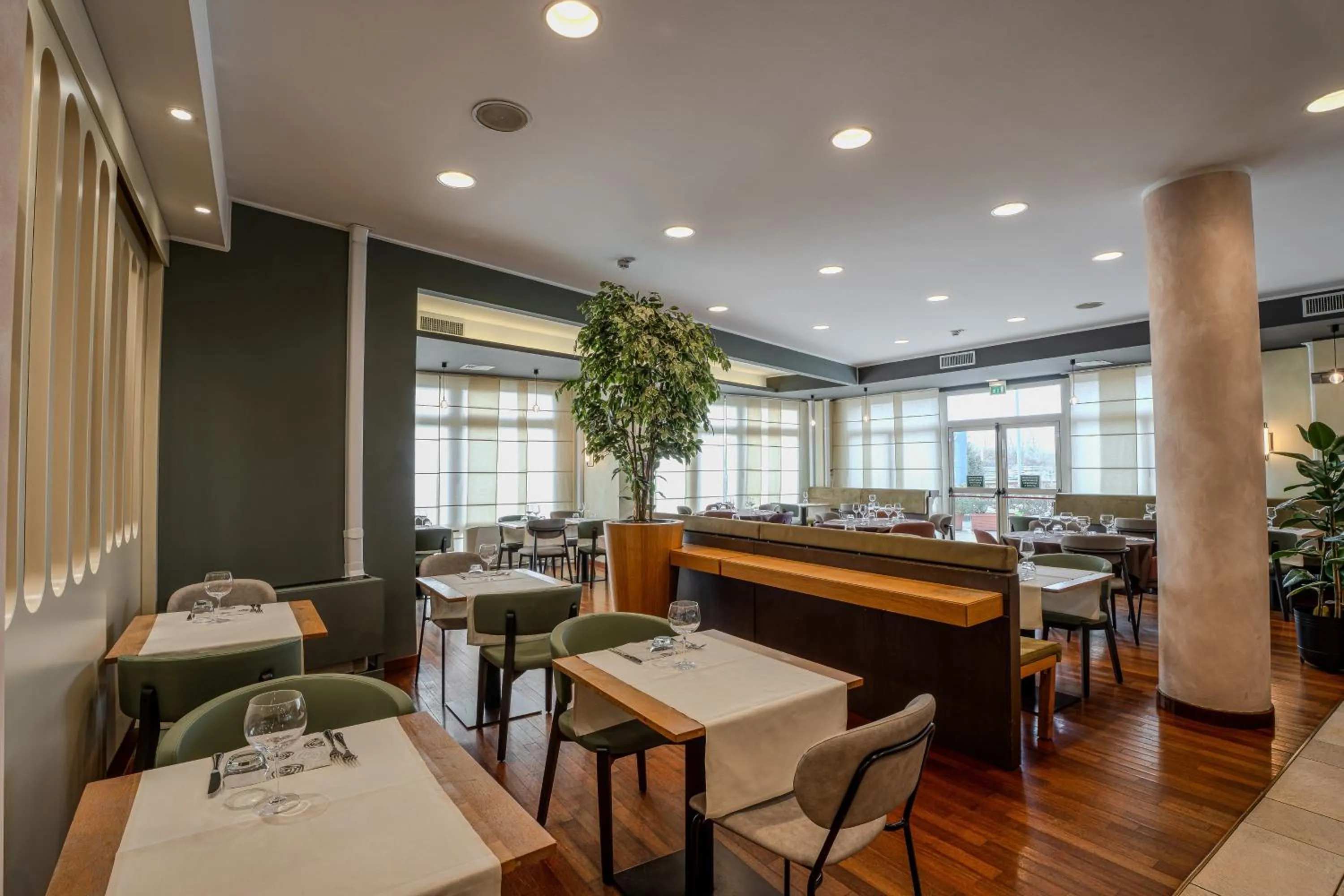 Restaurant/places to eat in Tulip Inn Turin West Rivoli