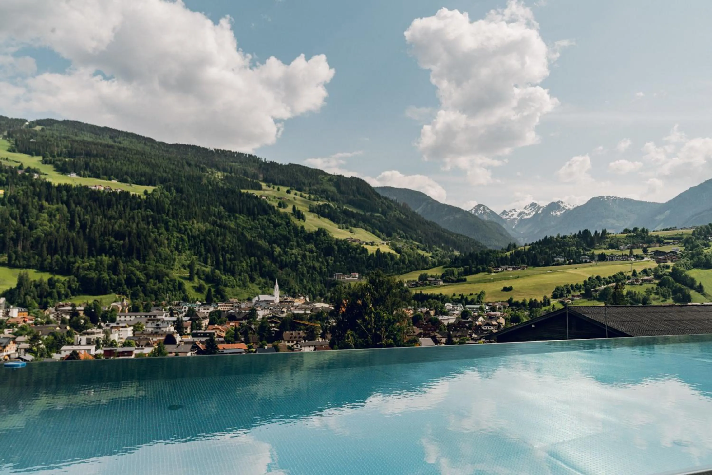 Swimming pool in Apartmentresort MyLodge