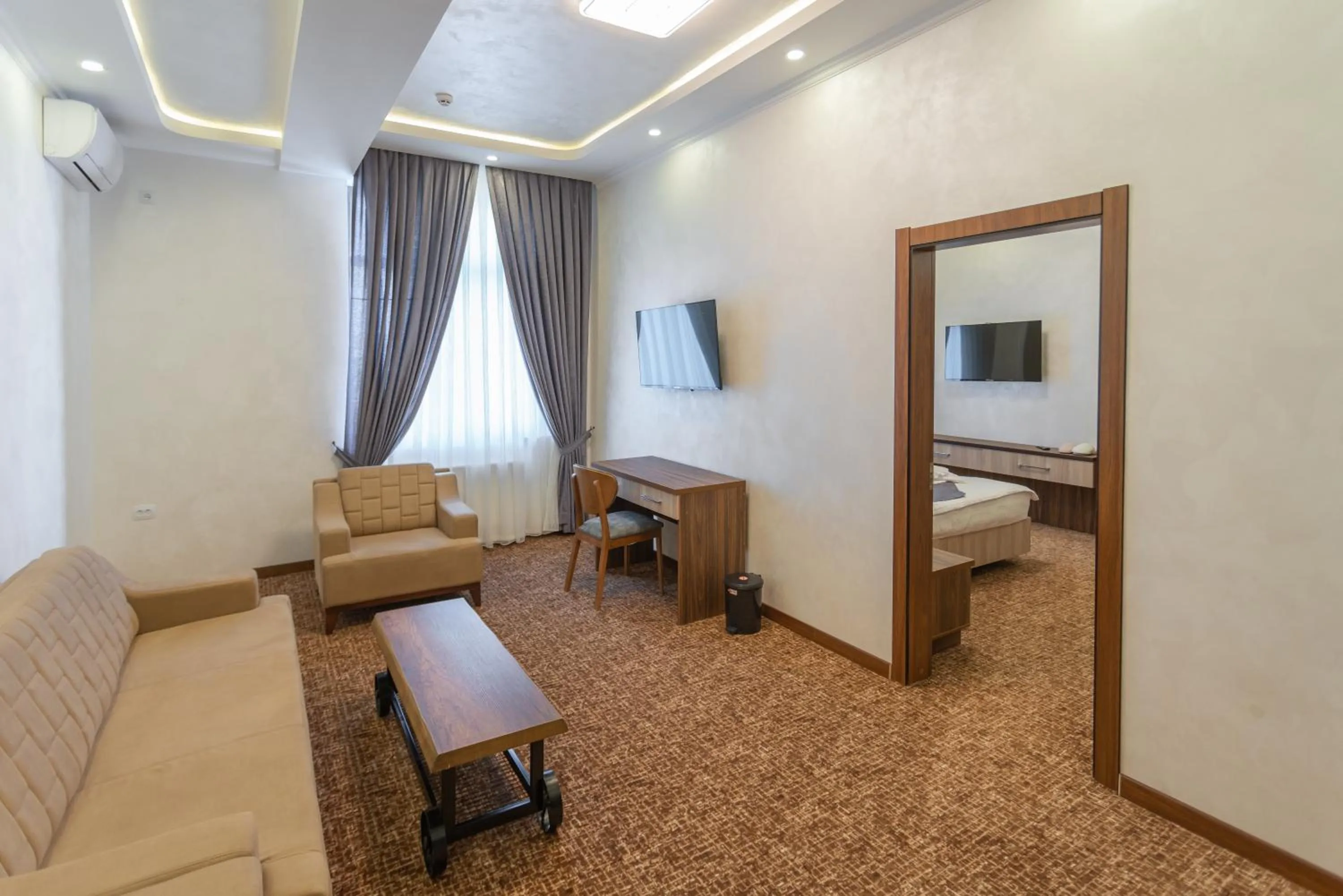 TV and multimedia, Bed in Rayyan Hotel & SPA Tashkent