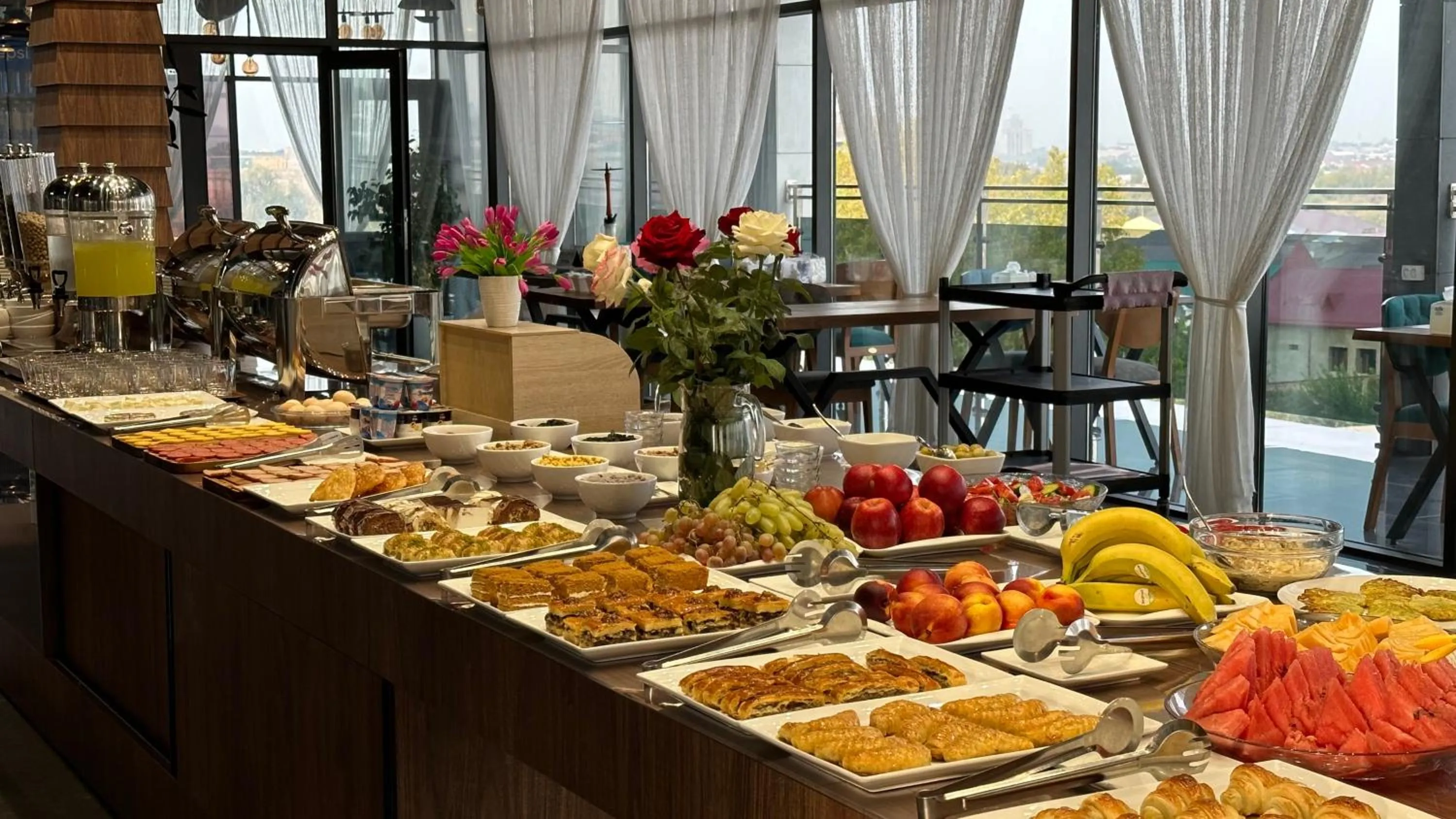 Buffet breakfast in Rayyan Hotel & SPA Tashkent