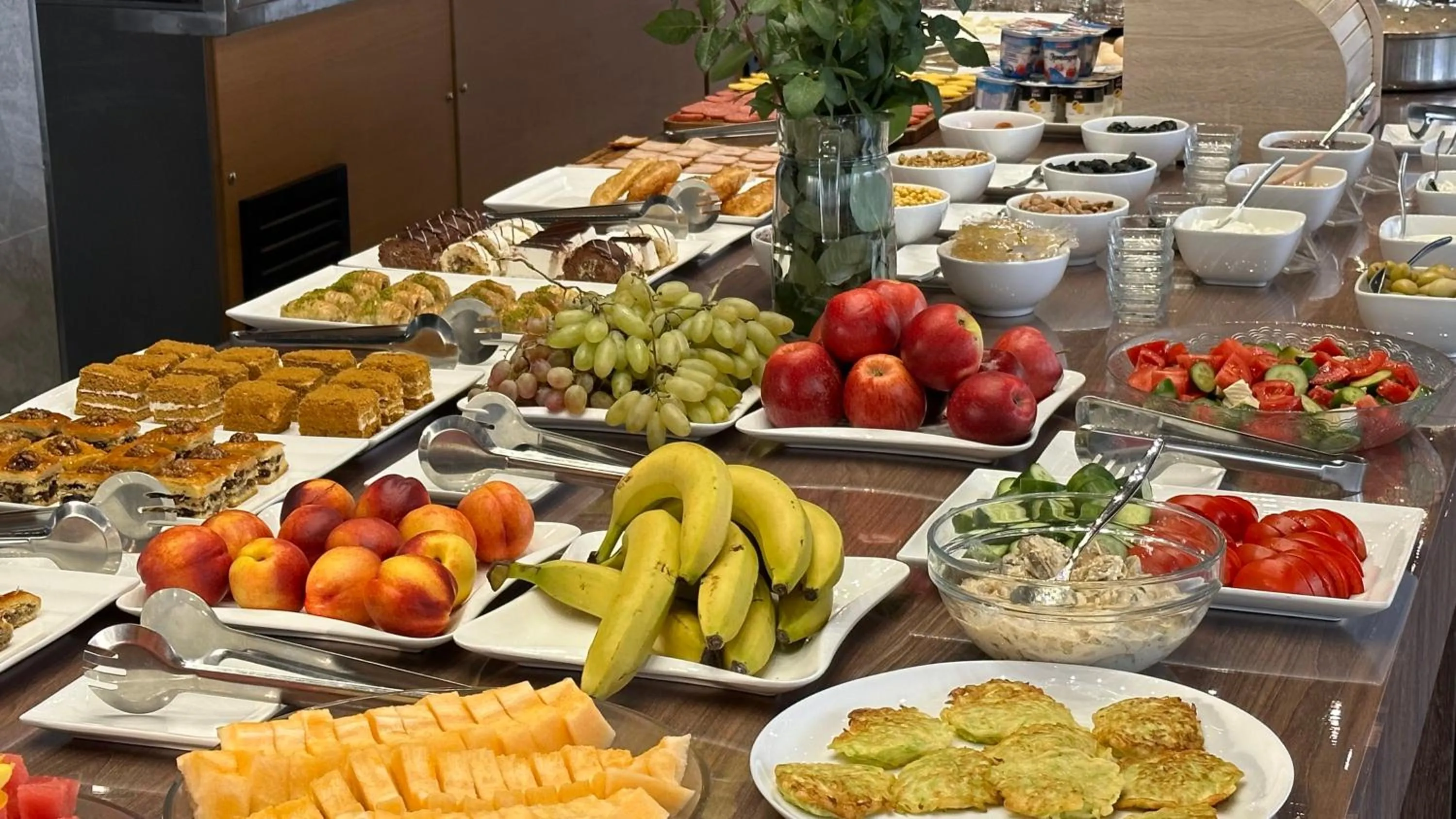 Buffet breakfast in Rayyan Hotel & SPA Tashkent