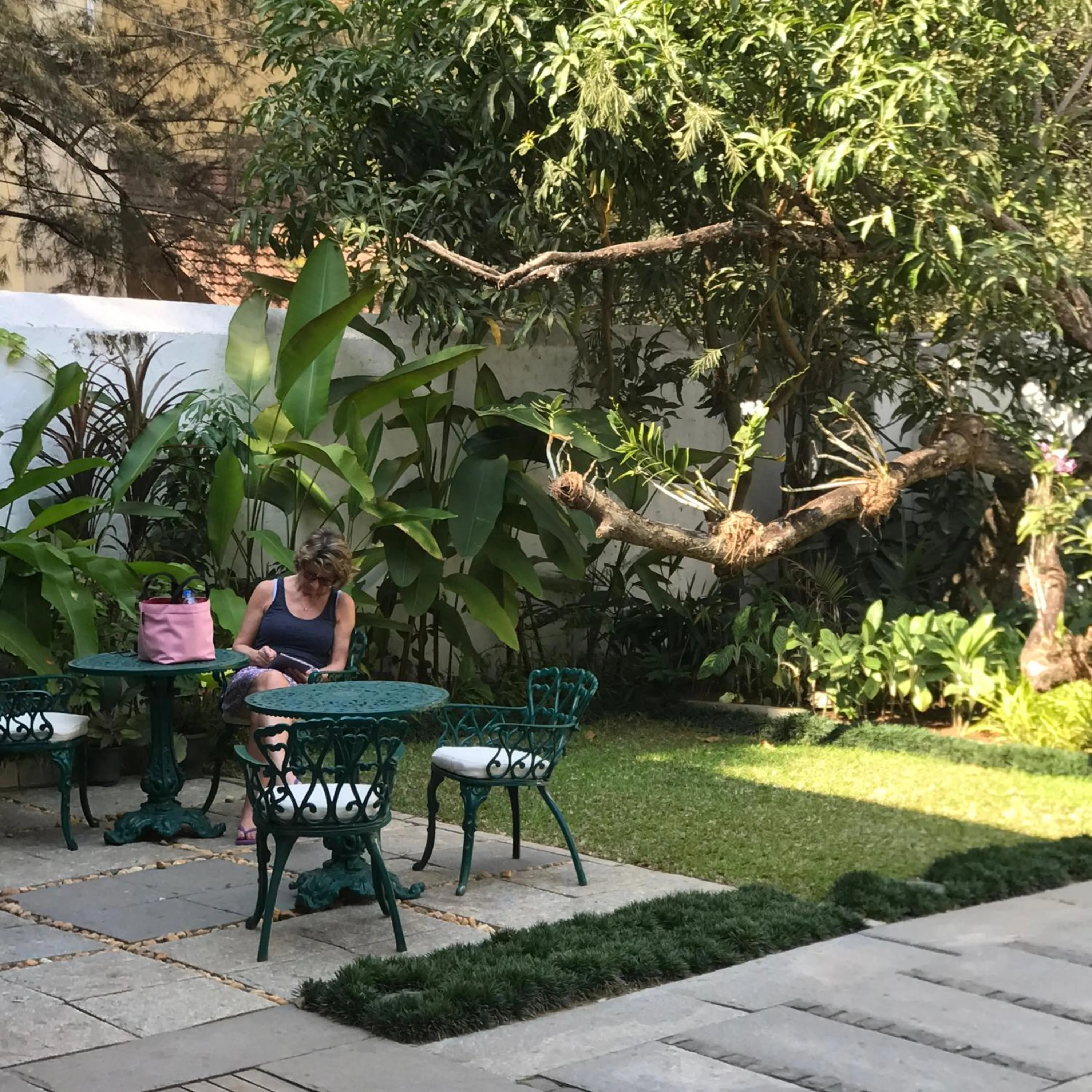 Patio in Le Colonial 1506 - Exclusive Luxury Hideaway