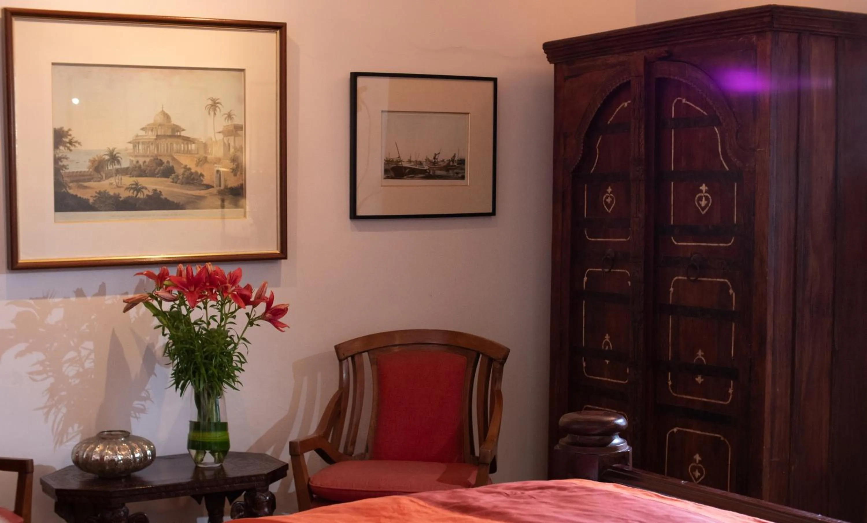 Seating area, Bed in Le Colonial 1506 - Exclusive Luxury Hideaway