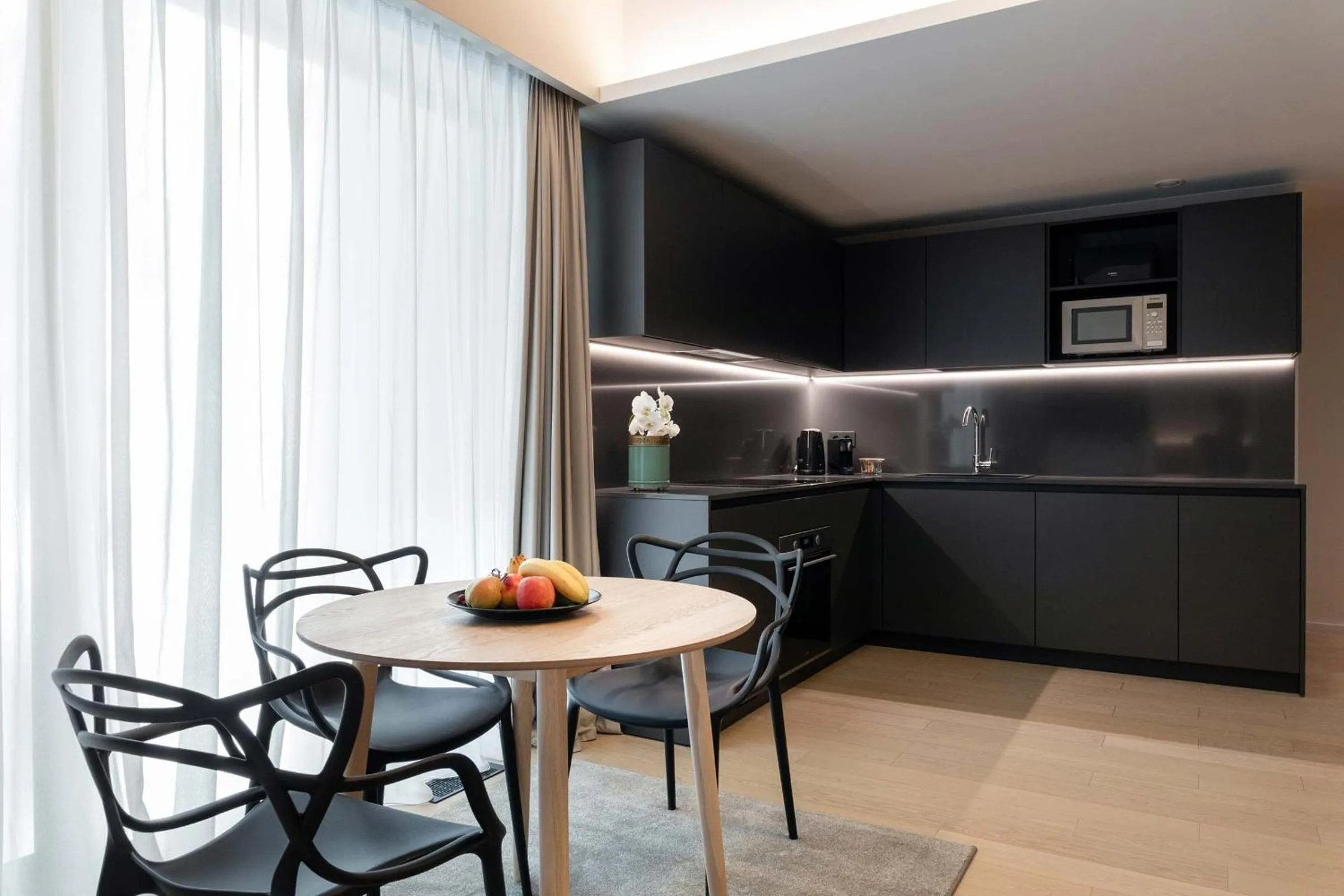 Kitchen or kitchenette in The Central Kirchberg - Smart ApartHotel