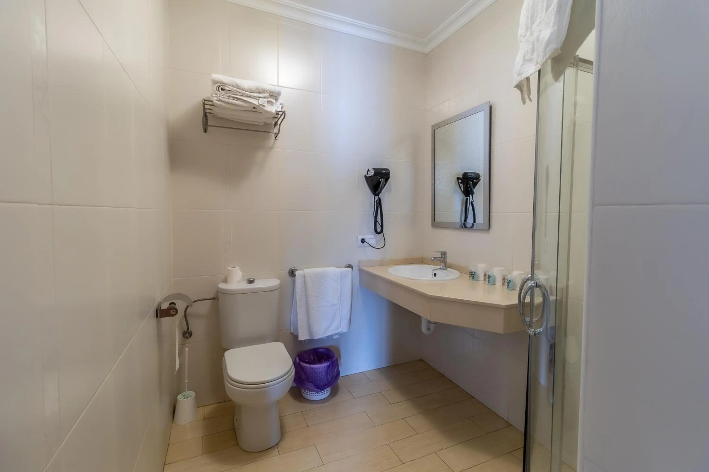 Bathroom in Hotel Kika